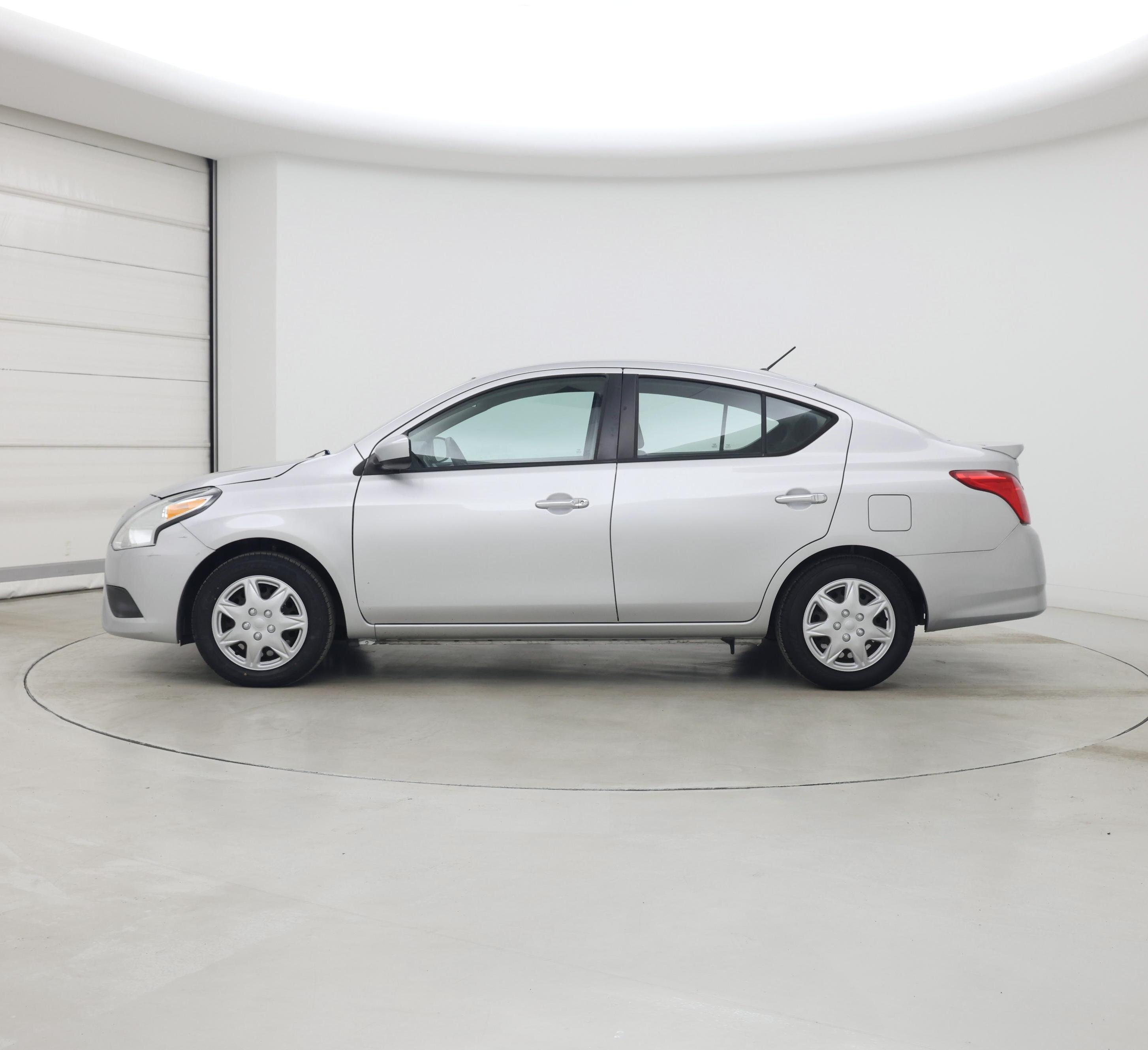 Thumbnail: 2019 Nissan Versa - 3