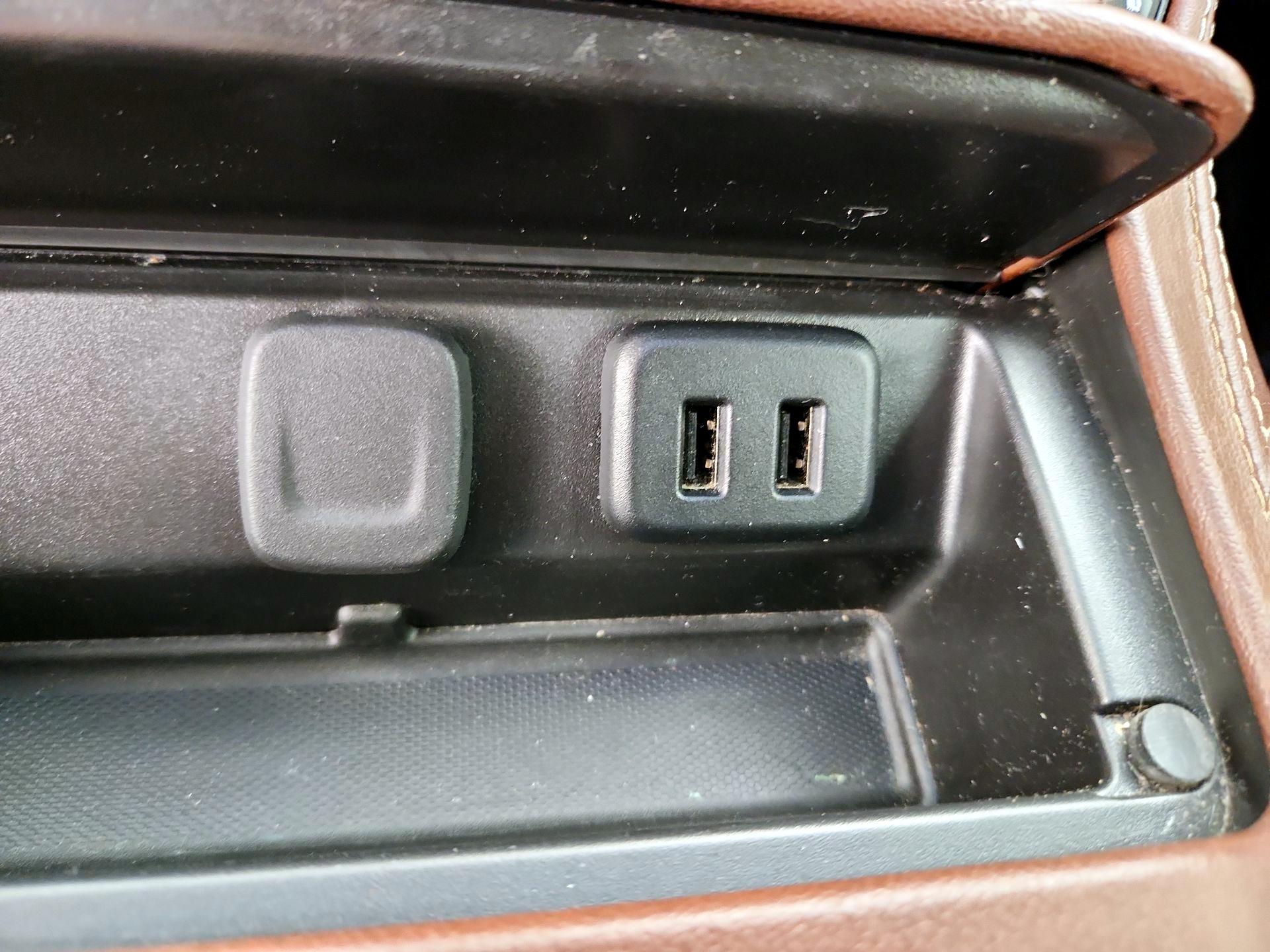 Thumbnail: 2018 Chevrolet Tahoe - 19