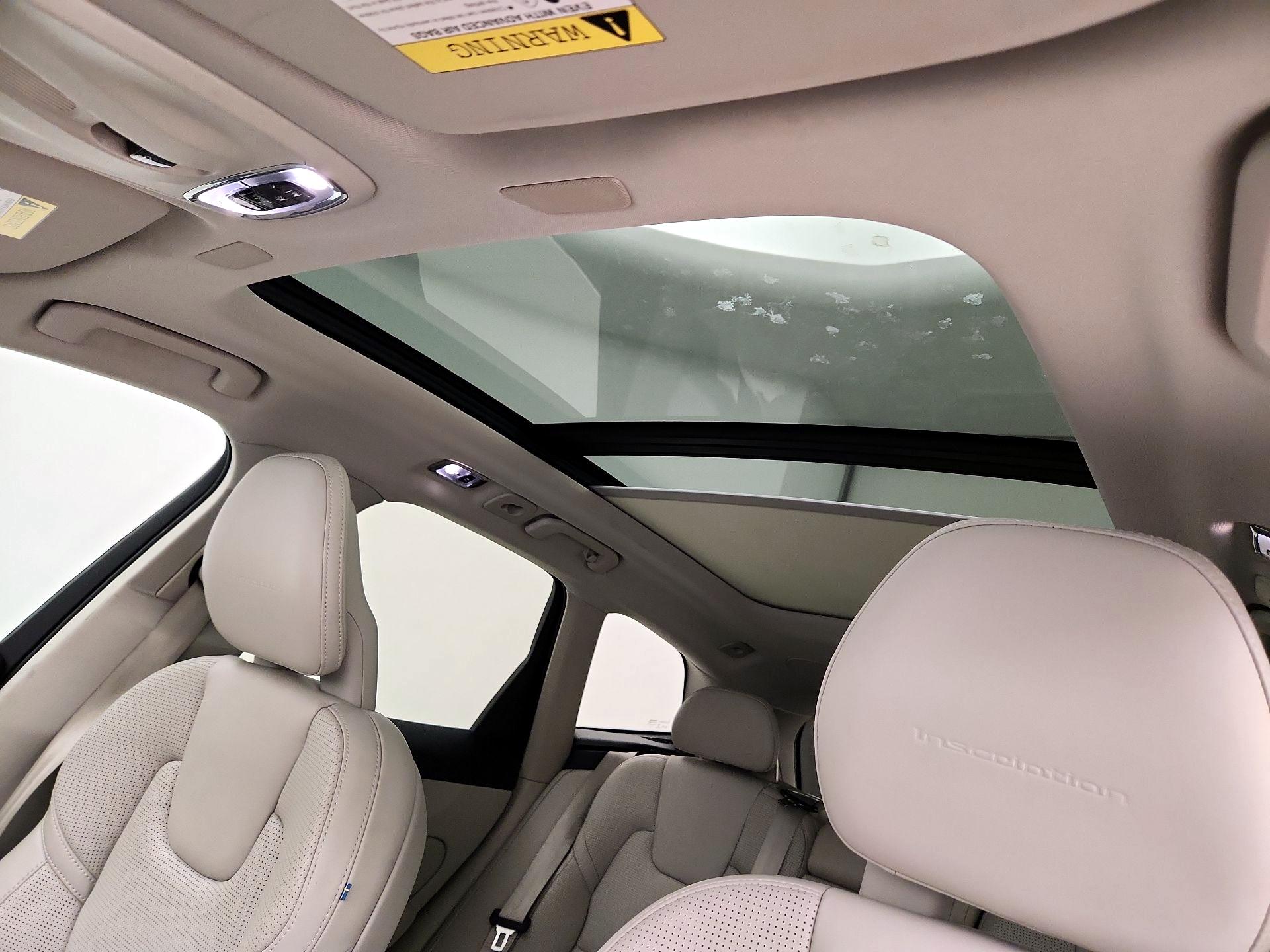 Thumbnail: 2019 Volvo XC60 - 18