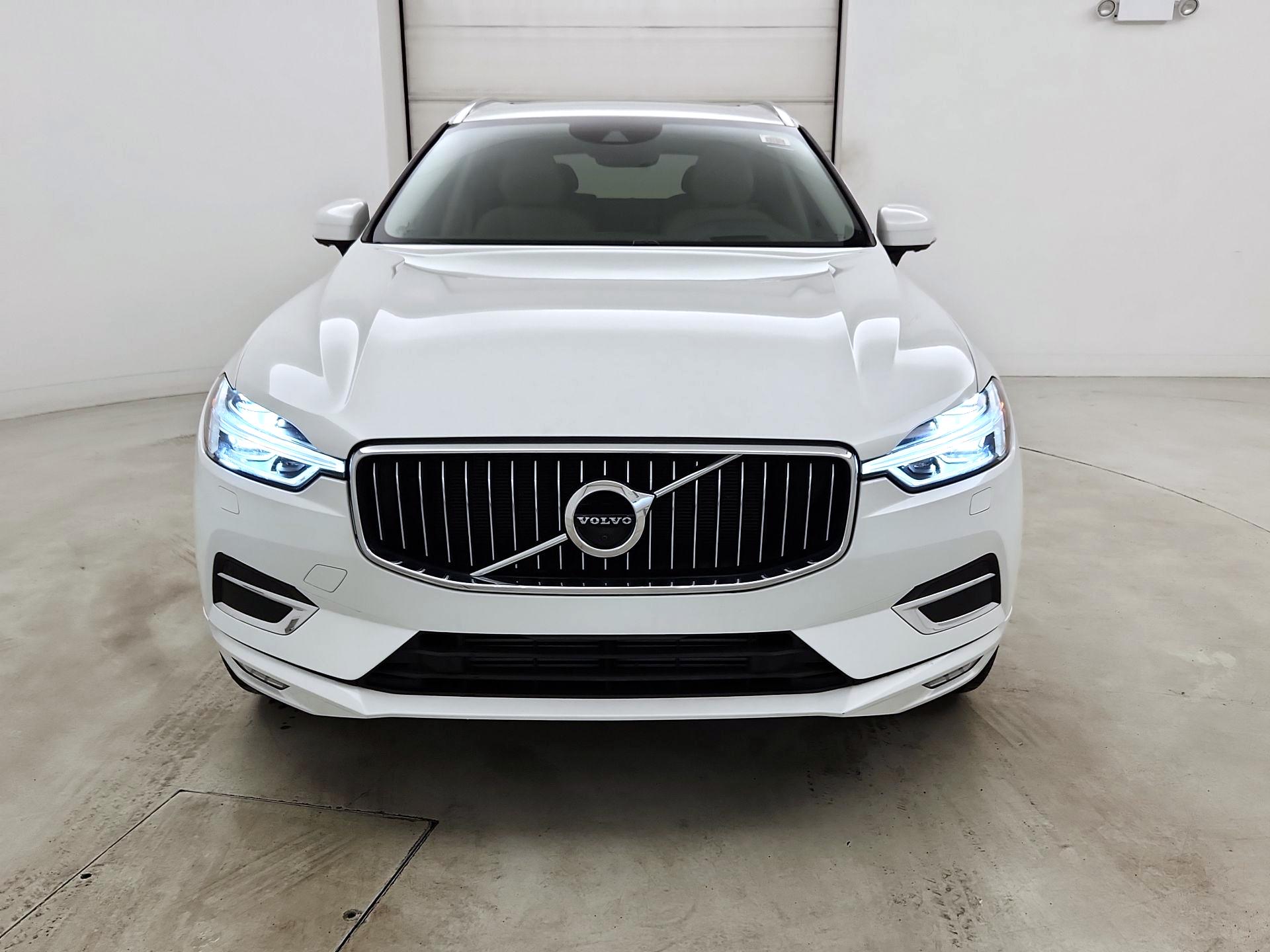 Thumbnail: 2019 Volvo XC60 - 2
