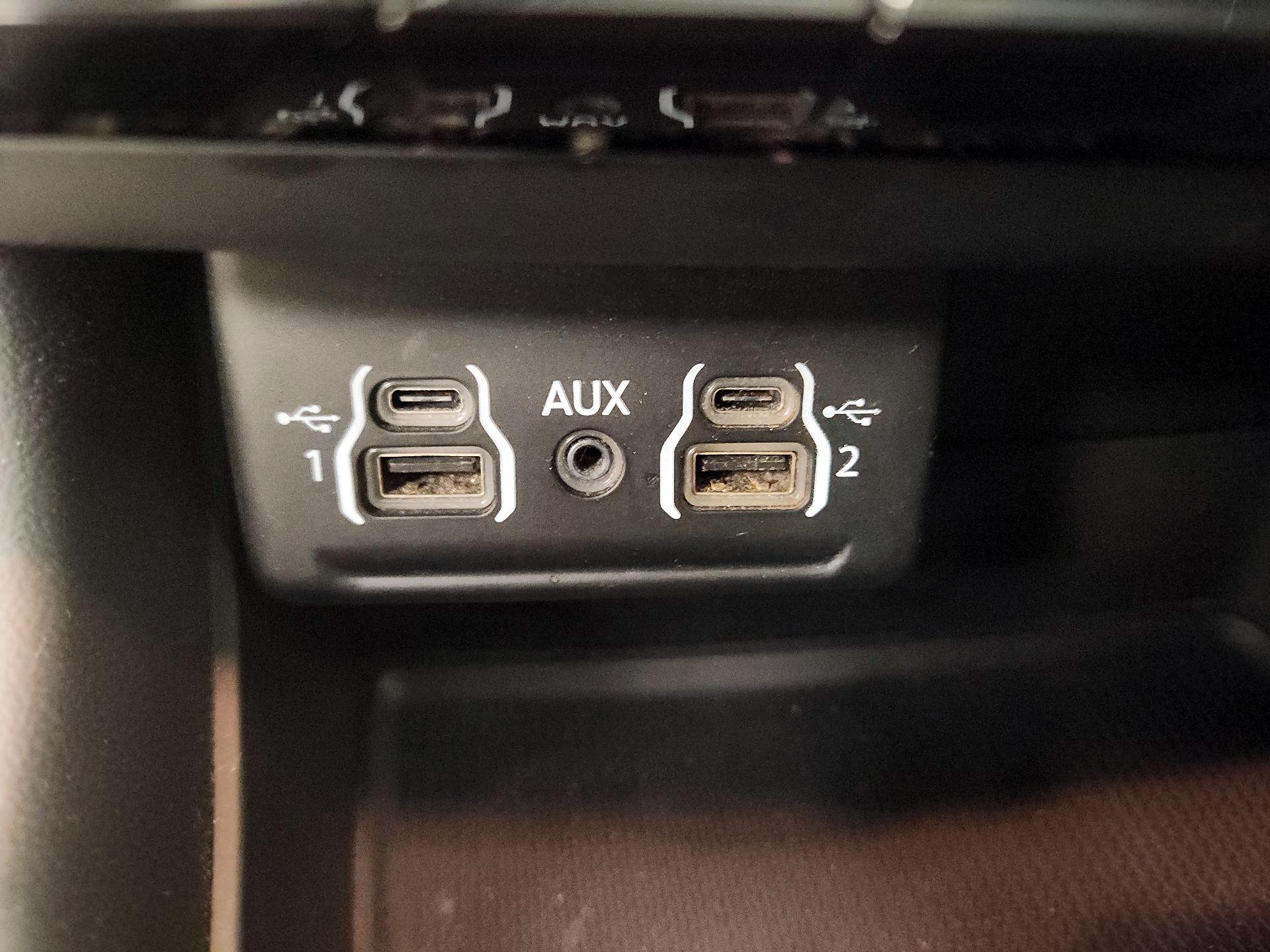 Thumbnail: 2021 Dodge Durango - 18