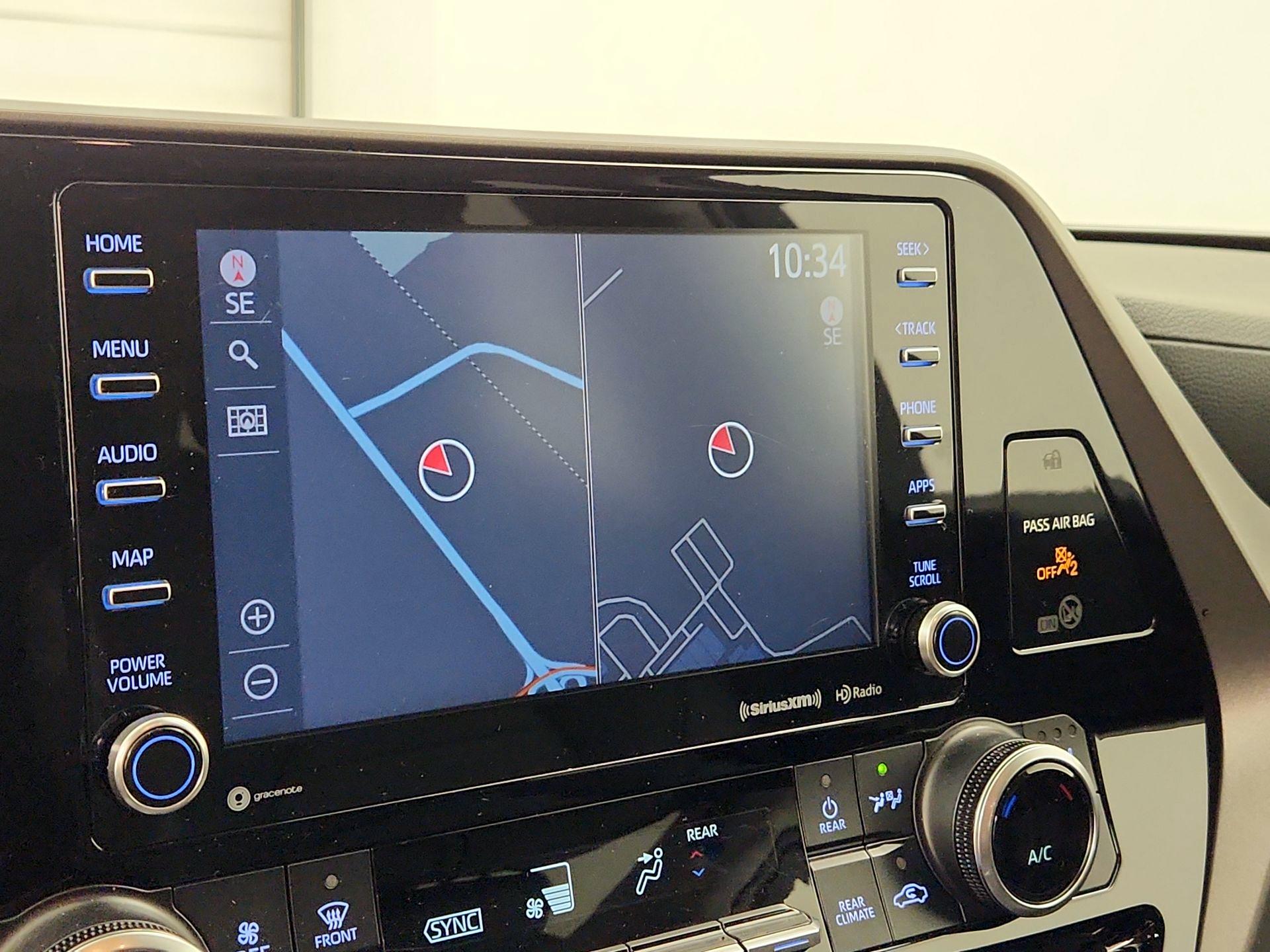 Thumbnail: 2021 Toyota Highlander - 14