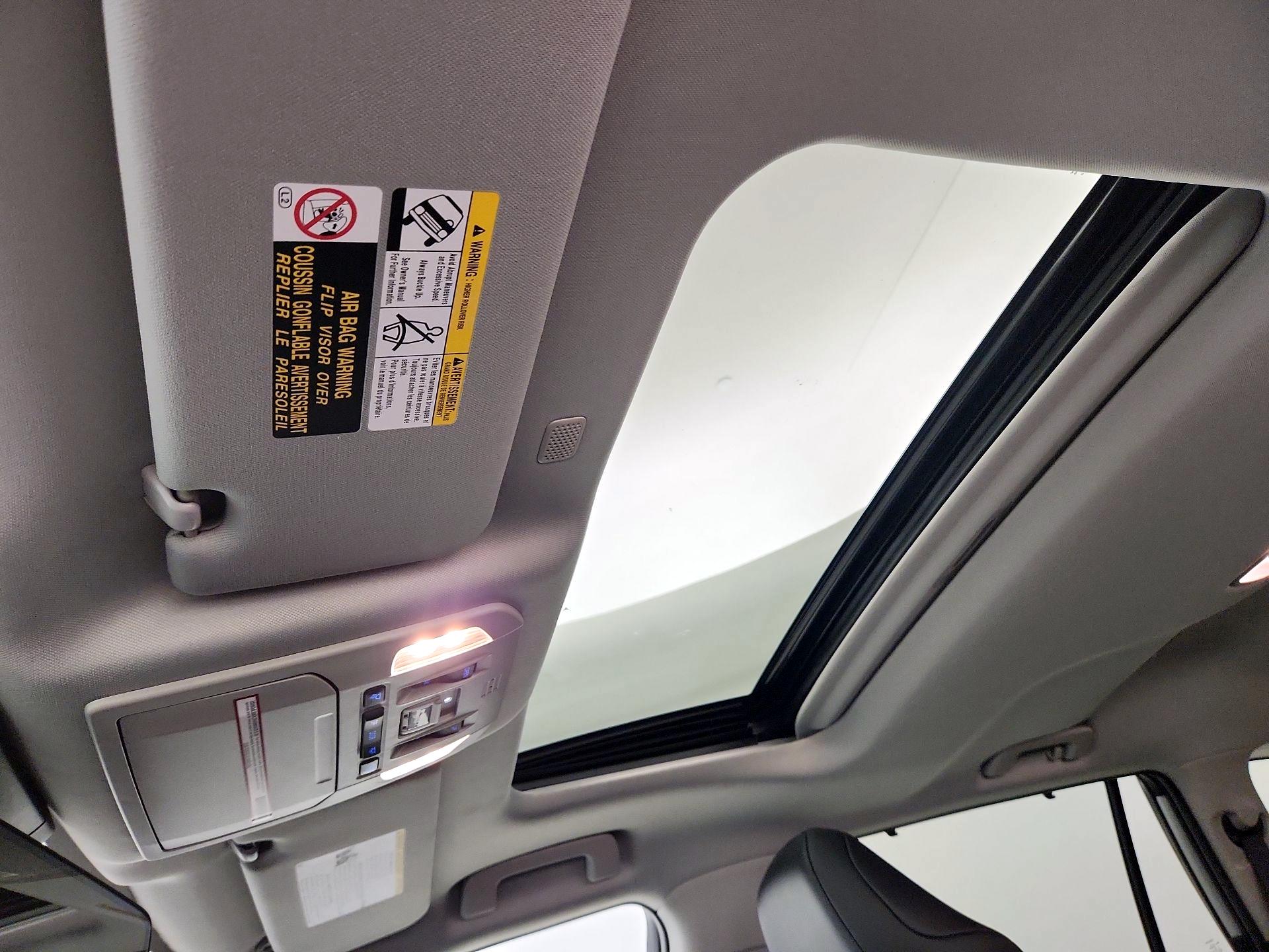 Thumbnail: 2021 Toyota Highlander - 20