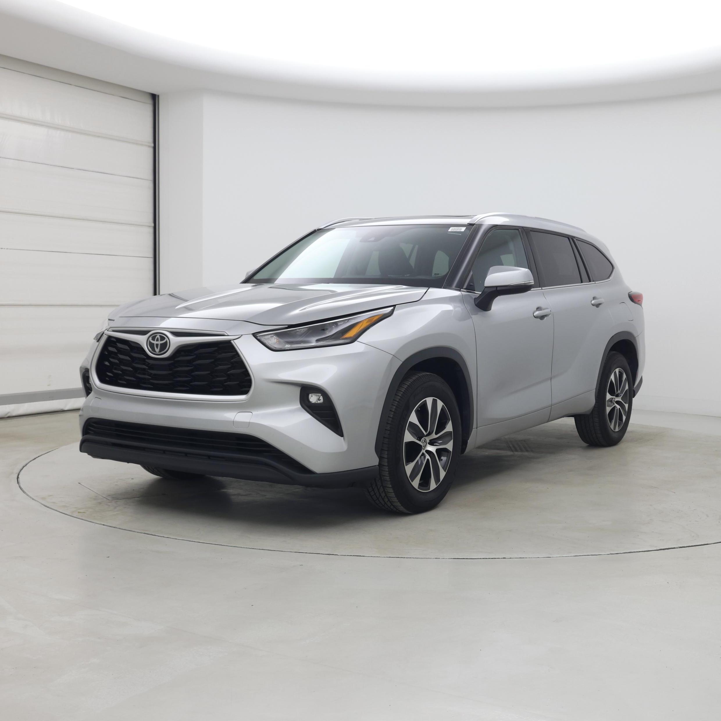 Thumbnail: 2021 Toyota Highlander - 4