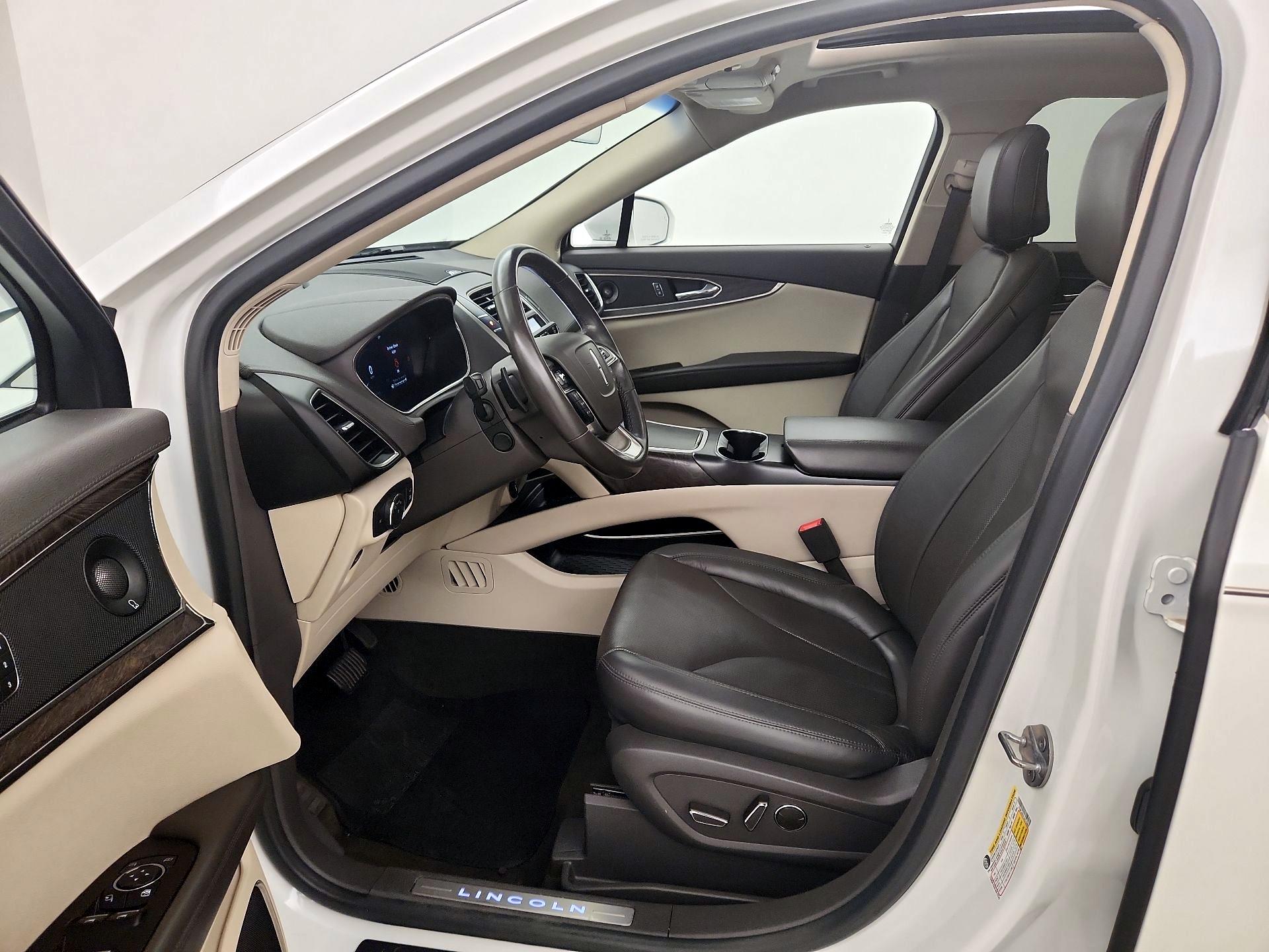 Thumbnail: 2020 Lincoln Nautilus - 11