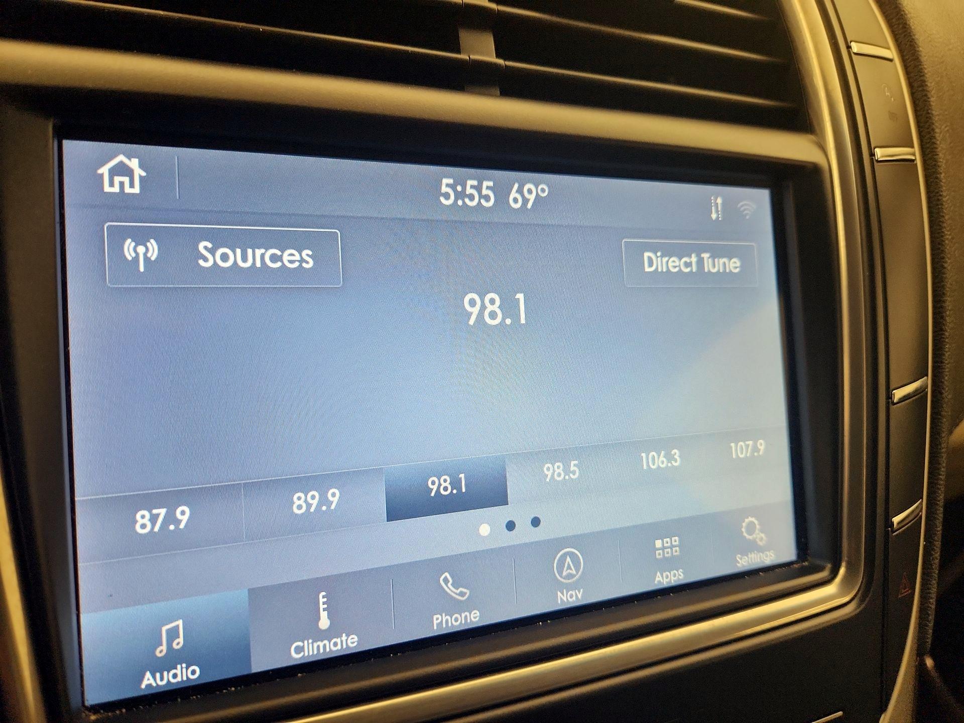 Thumbnail: 2020 Lincoln Nautilus - 16