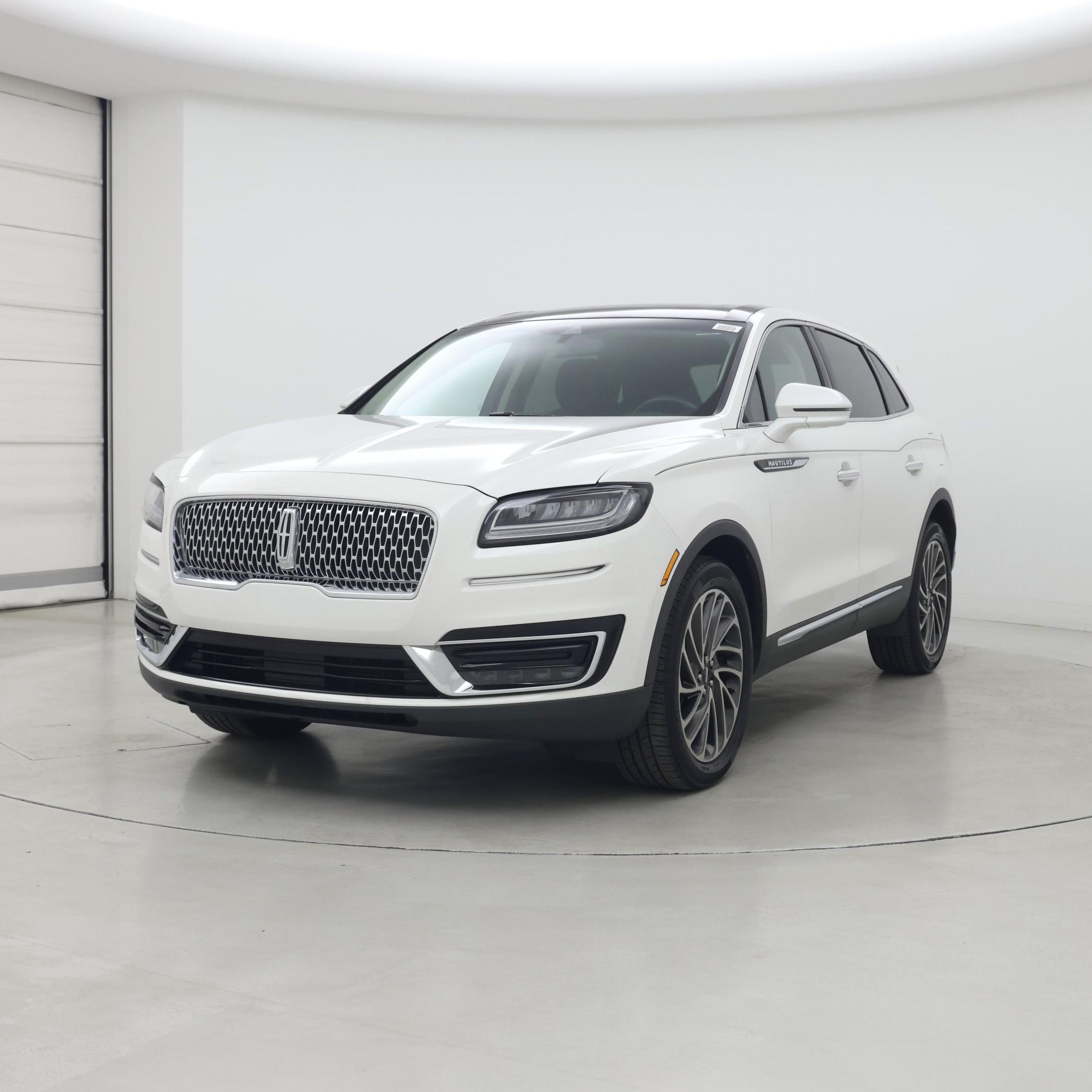 Thumbnail: 2020 Lincoln Nautilus - 4