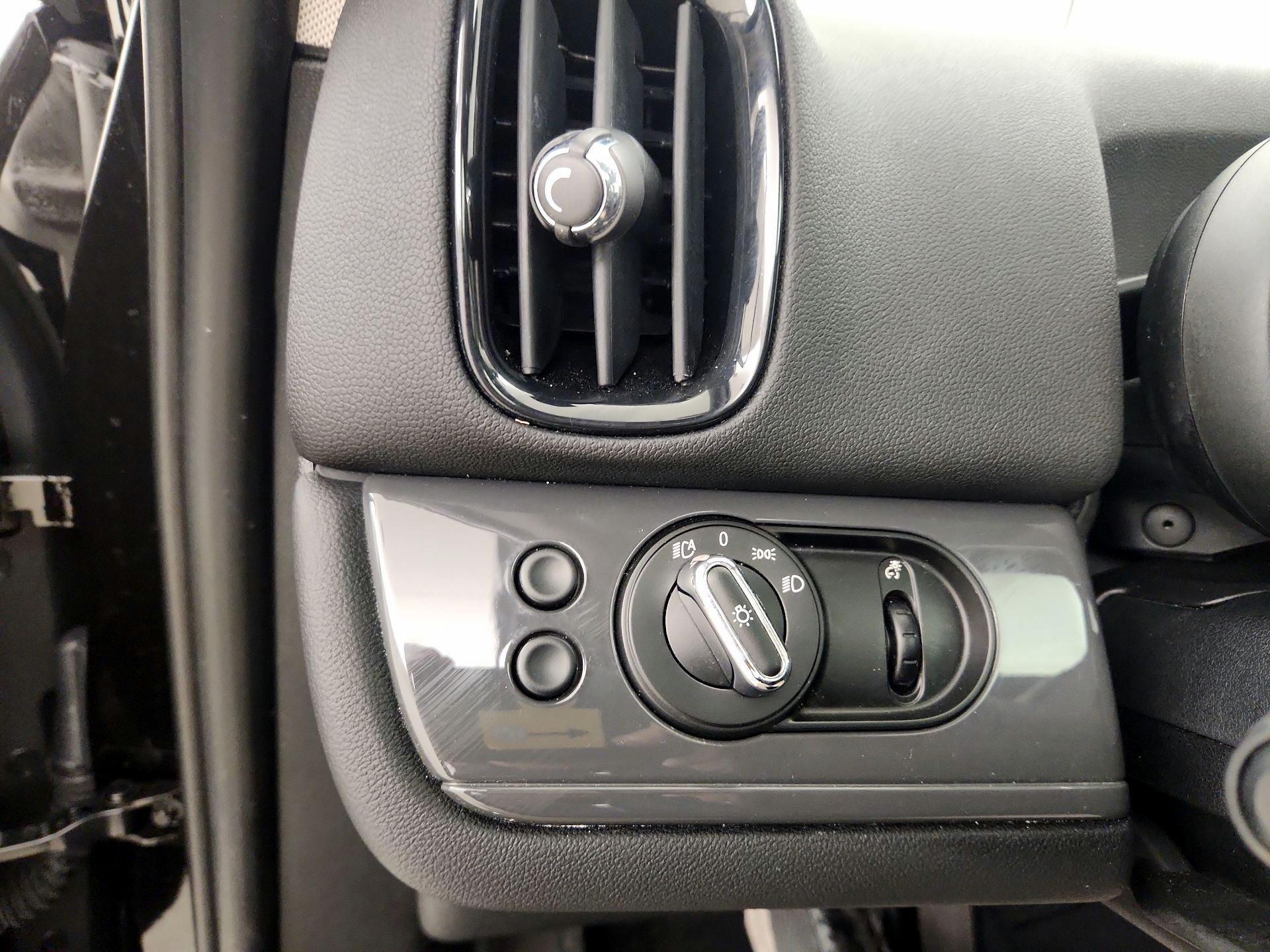 Thumbnail: 2018 MINI Cooper Countryman - 13