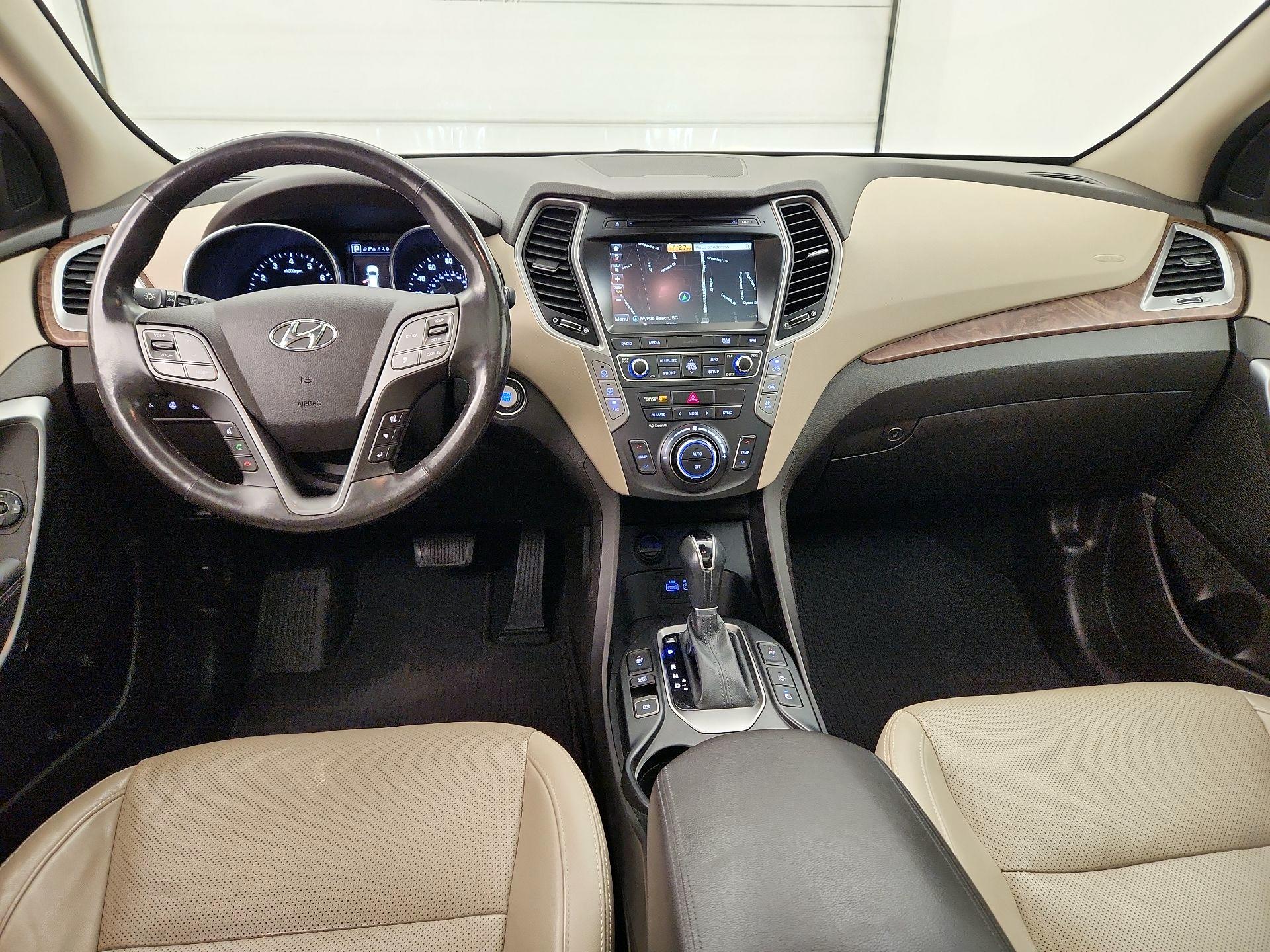 Thumbnail: 2017 Hyundai Santa Fe - 9