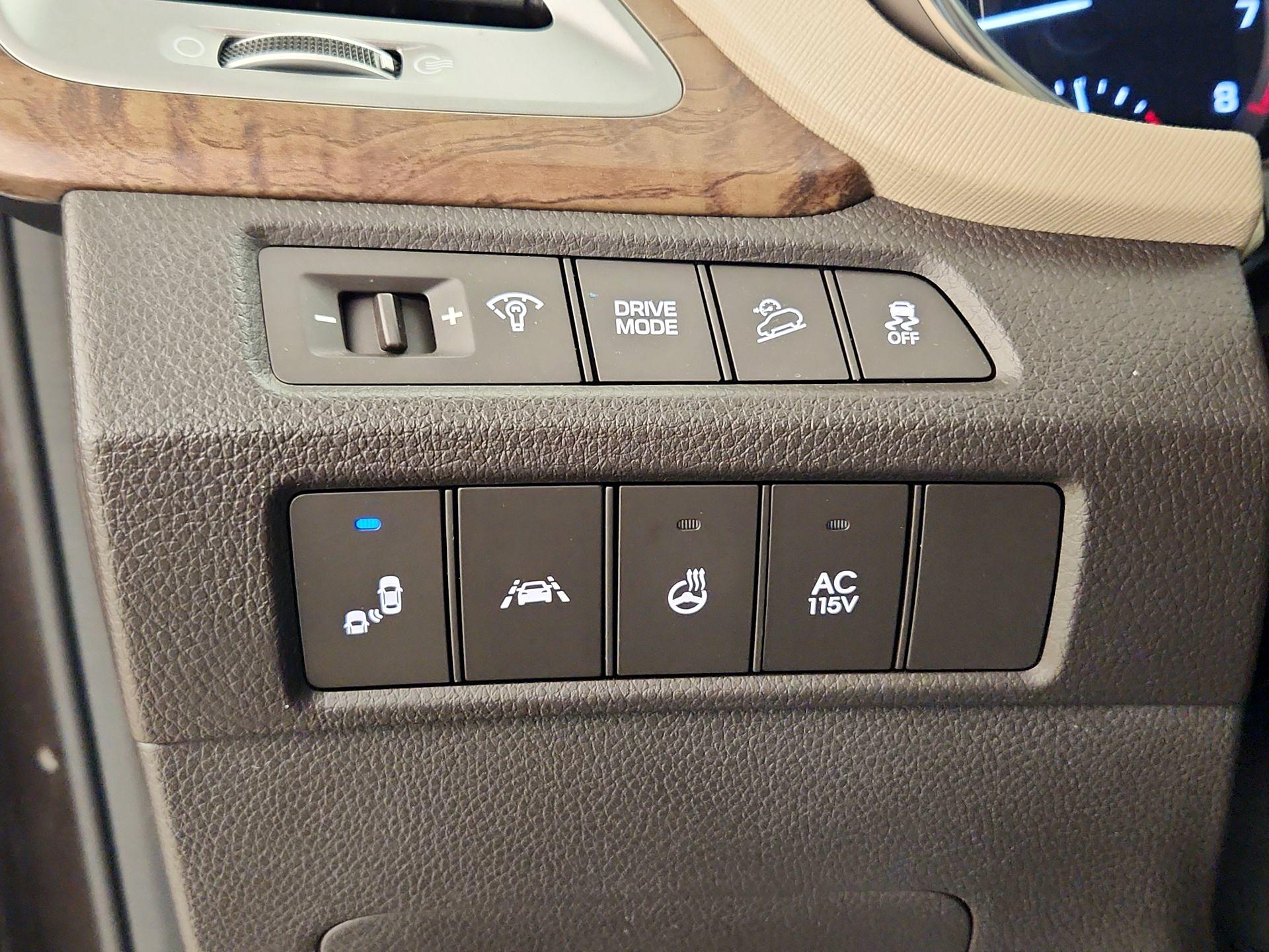 Thumbnail: 2017 Hyundai Santa Fe - 13