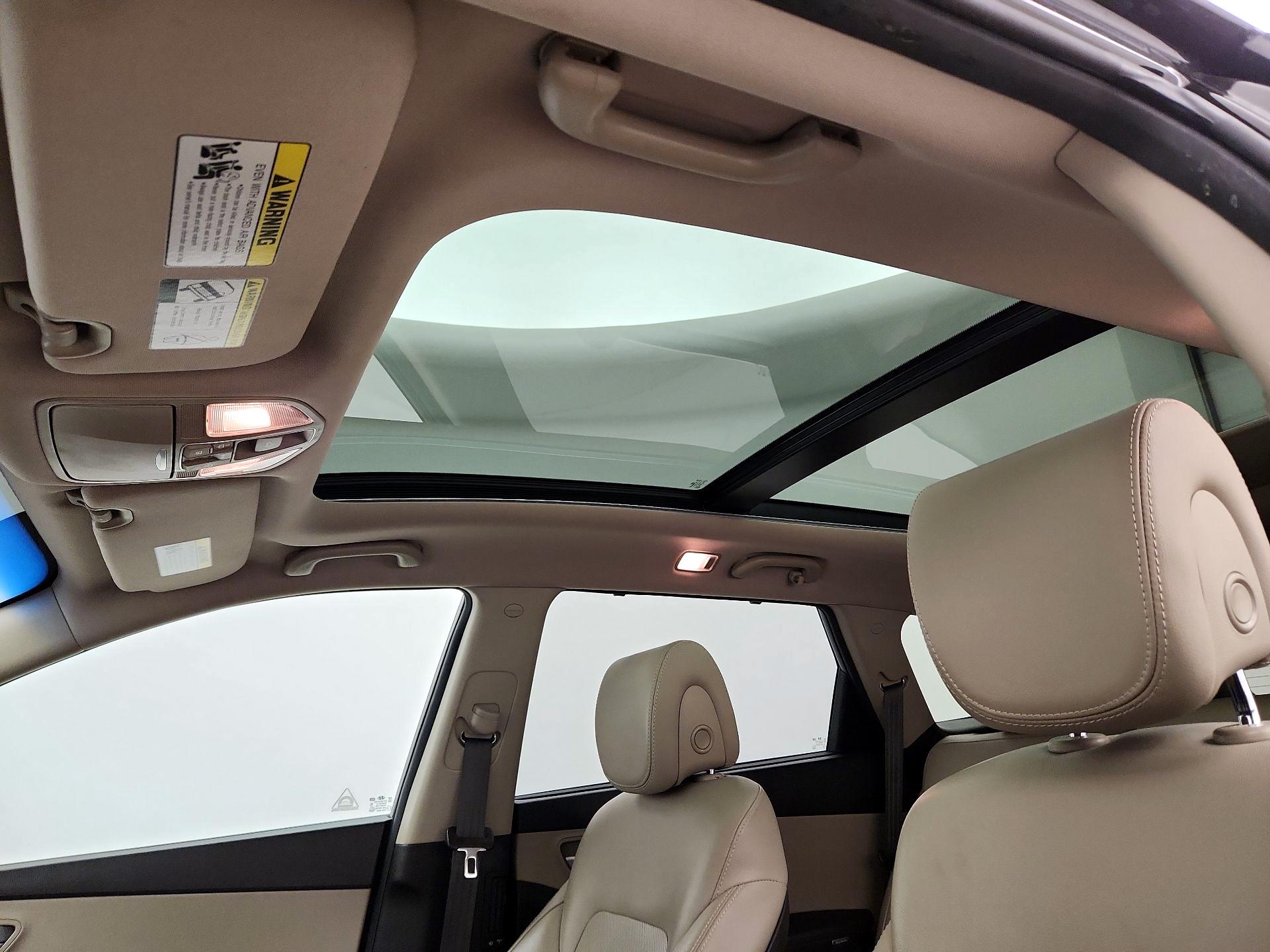 Thumbnail: 2017 Hyundai Santa Fe - 20