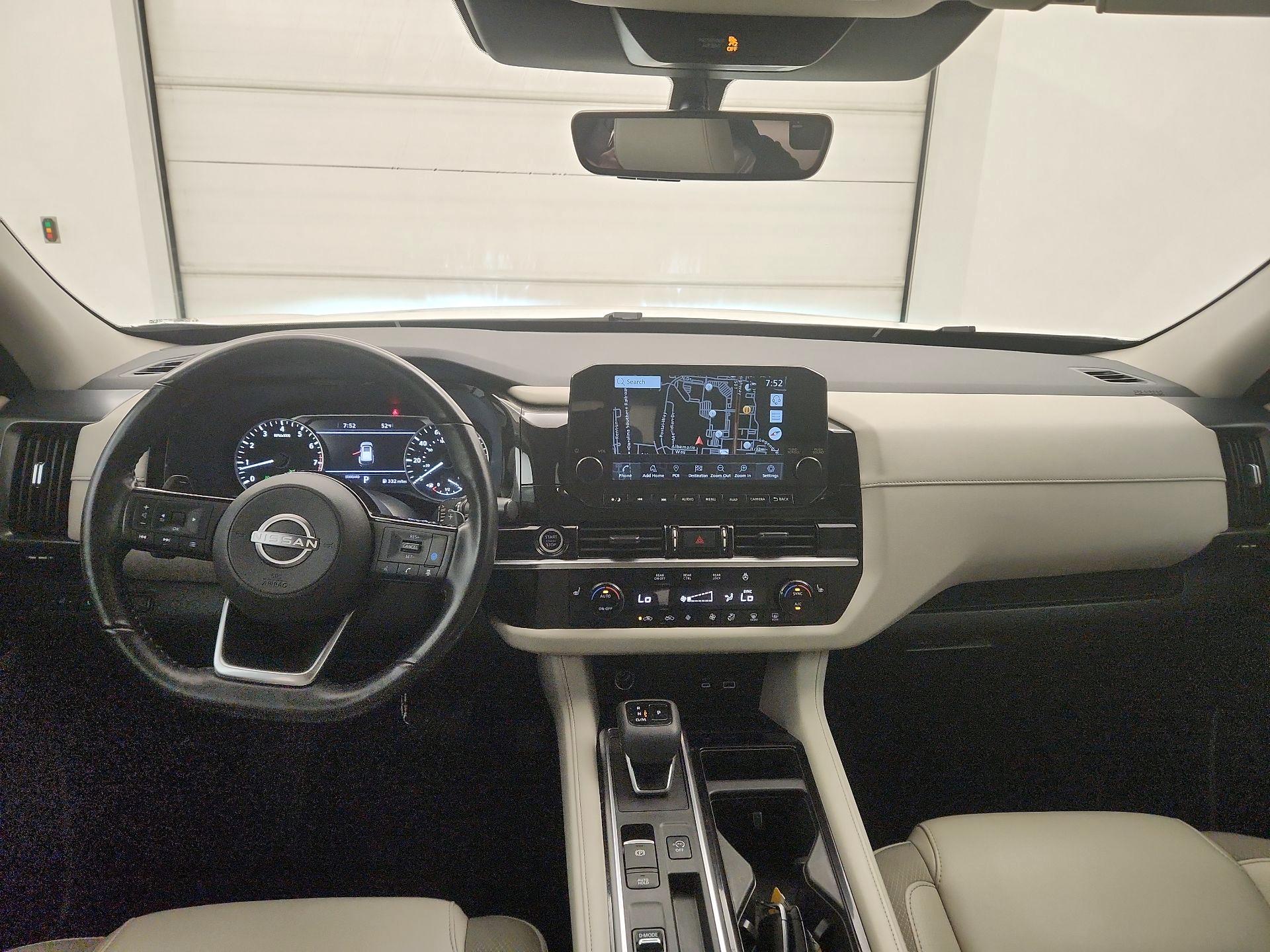 Thumbnail: 2023 Nissan Pathfinder - 9