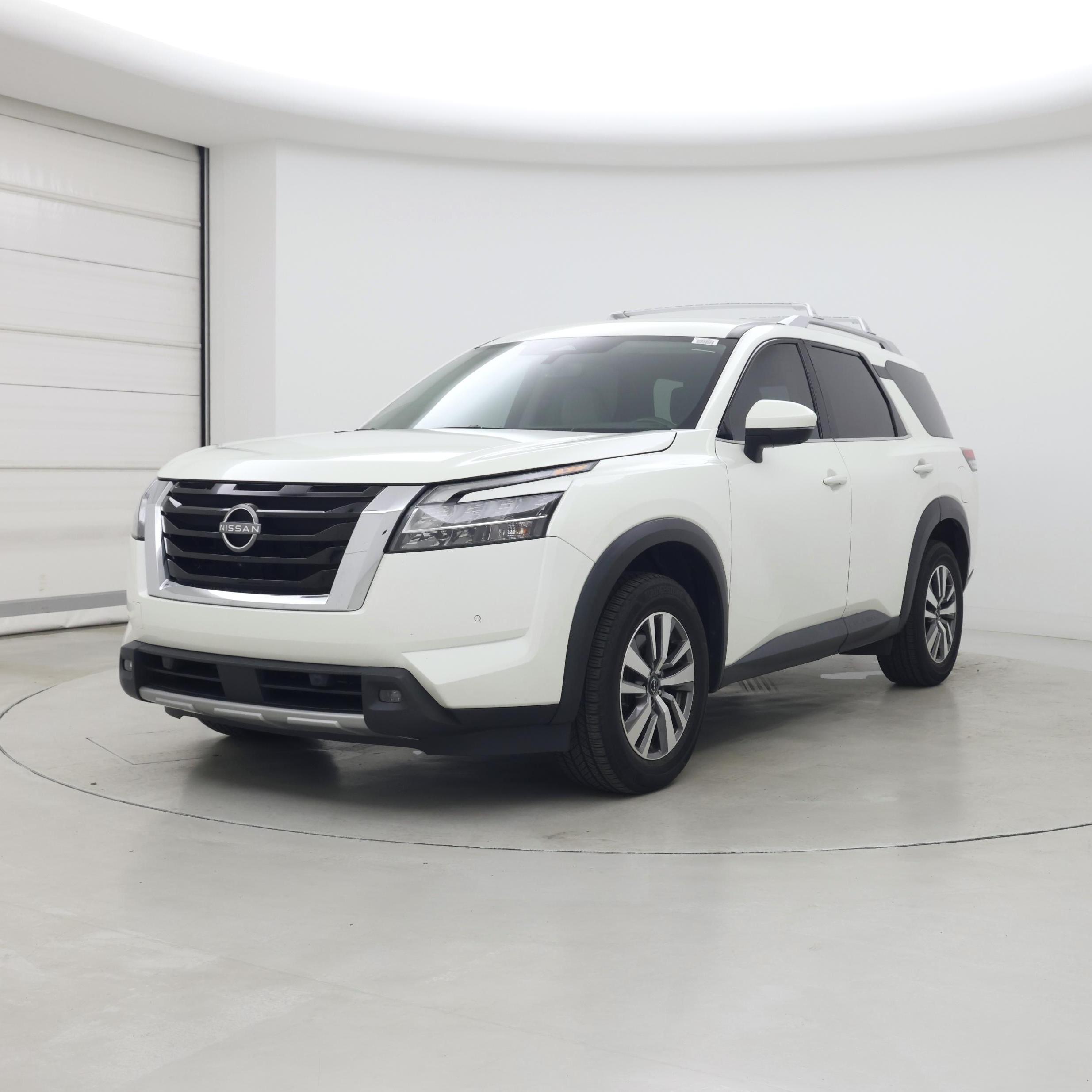 Thumbnail: 2023 Nissan Pathfinder - 4