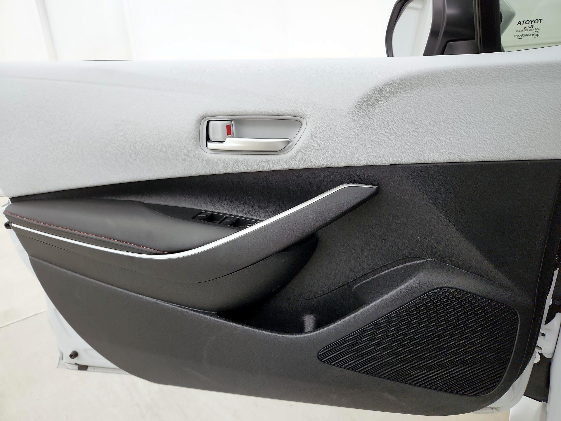 Thumbnail: 2025 Toyota Corolla - 12