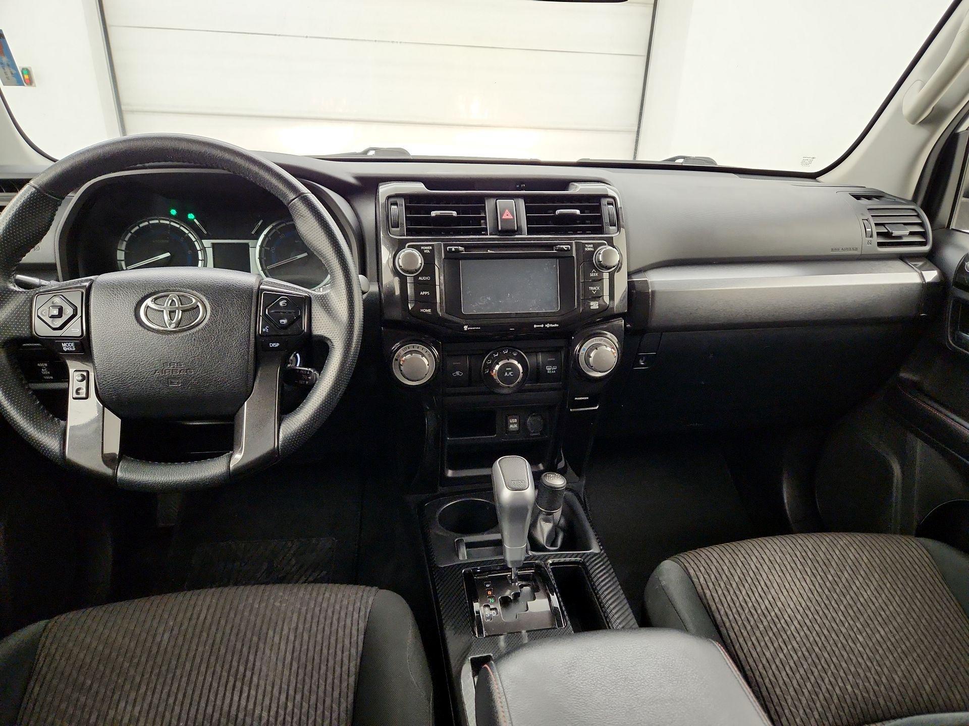 Thumbnail: 2019 Toyota 4Runner - 9