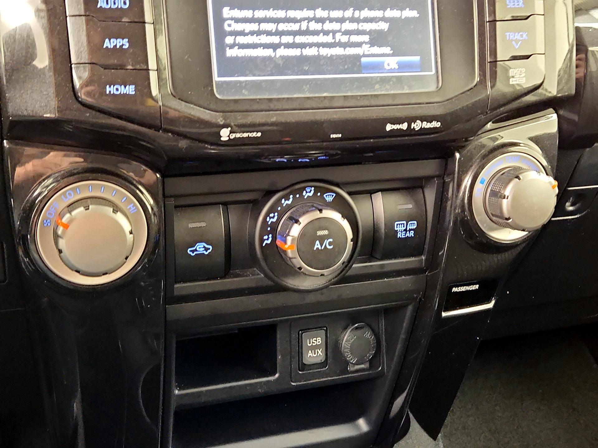 Thumbnail: 2019 Toyota 4Runner - 17