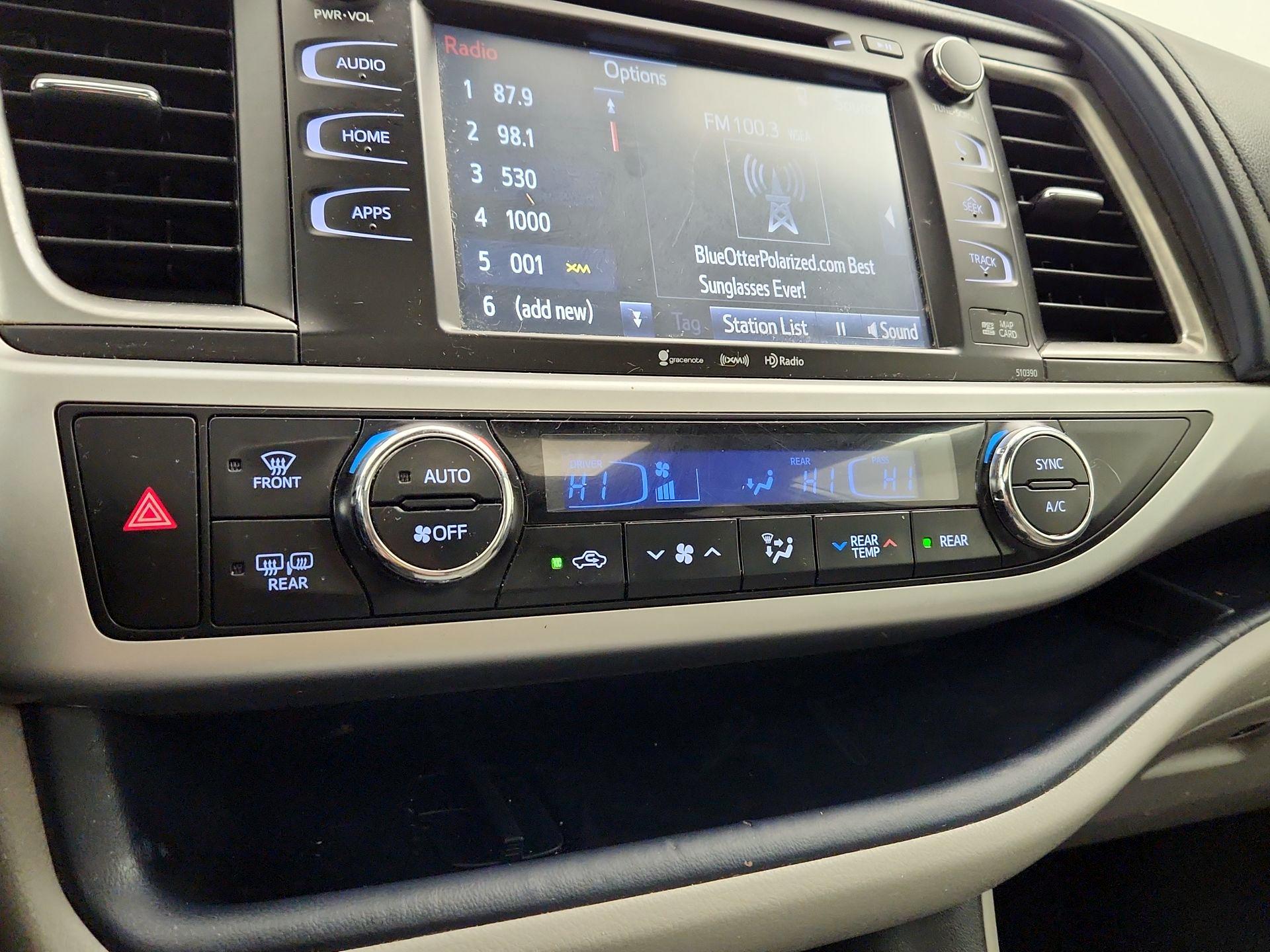 Thumbnail: 2019 Toyota Highlander - 17