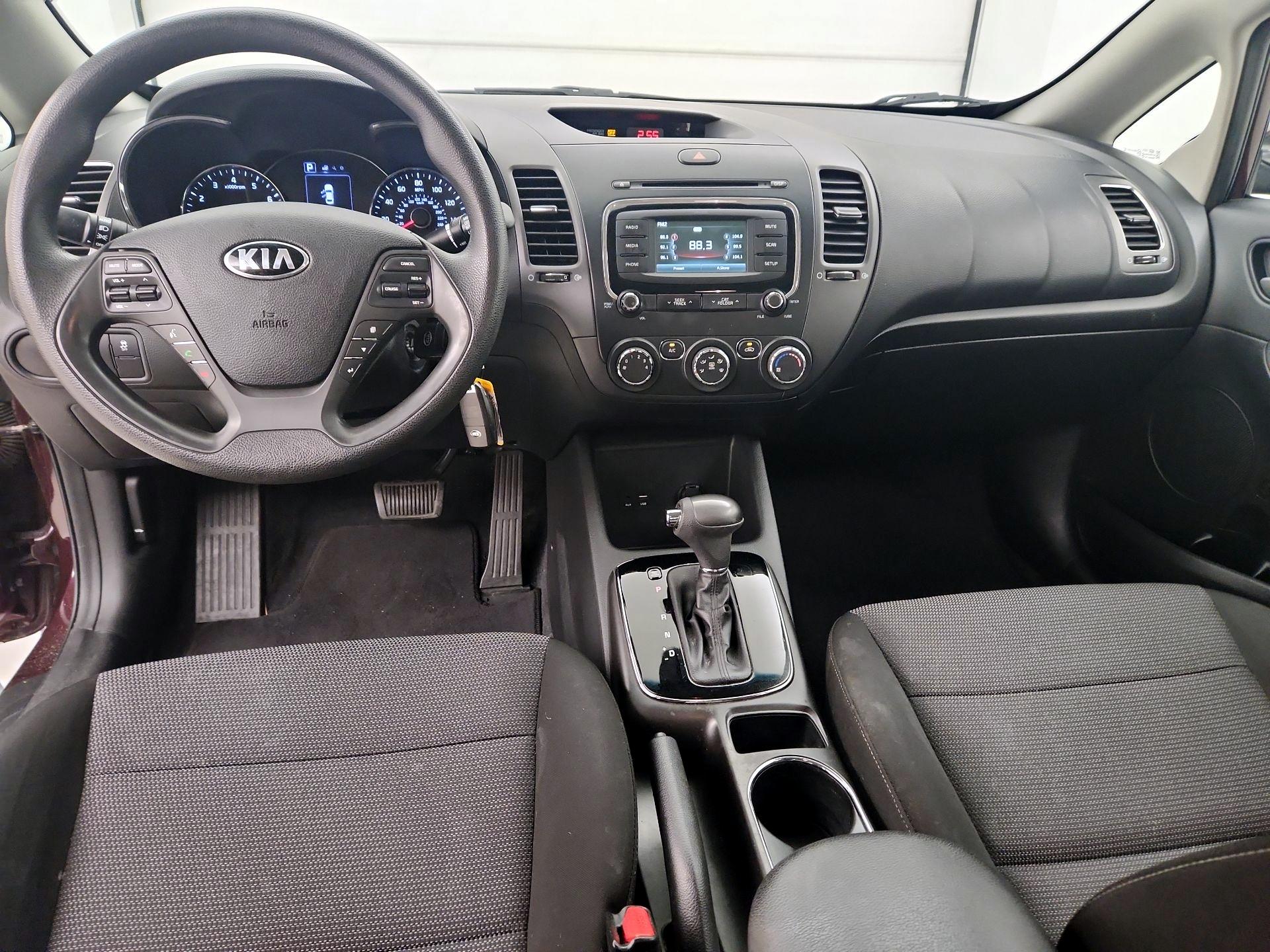 Thumbnail: 2018 Kia Forte - 9