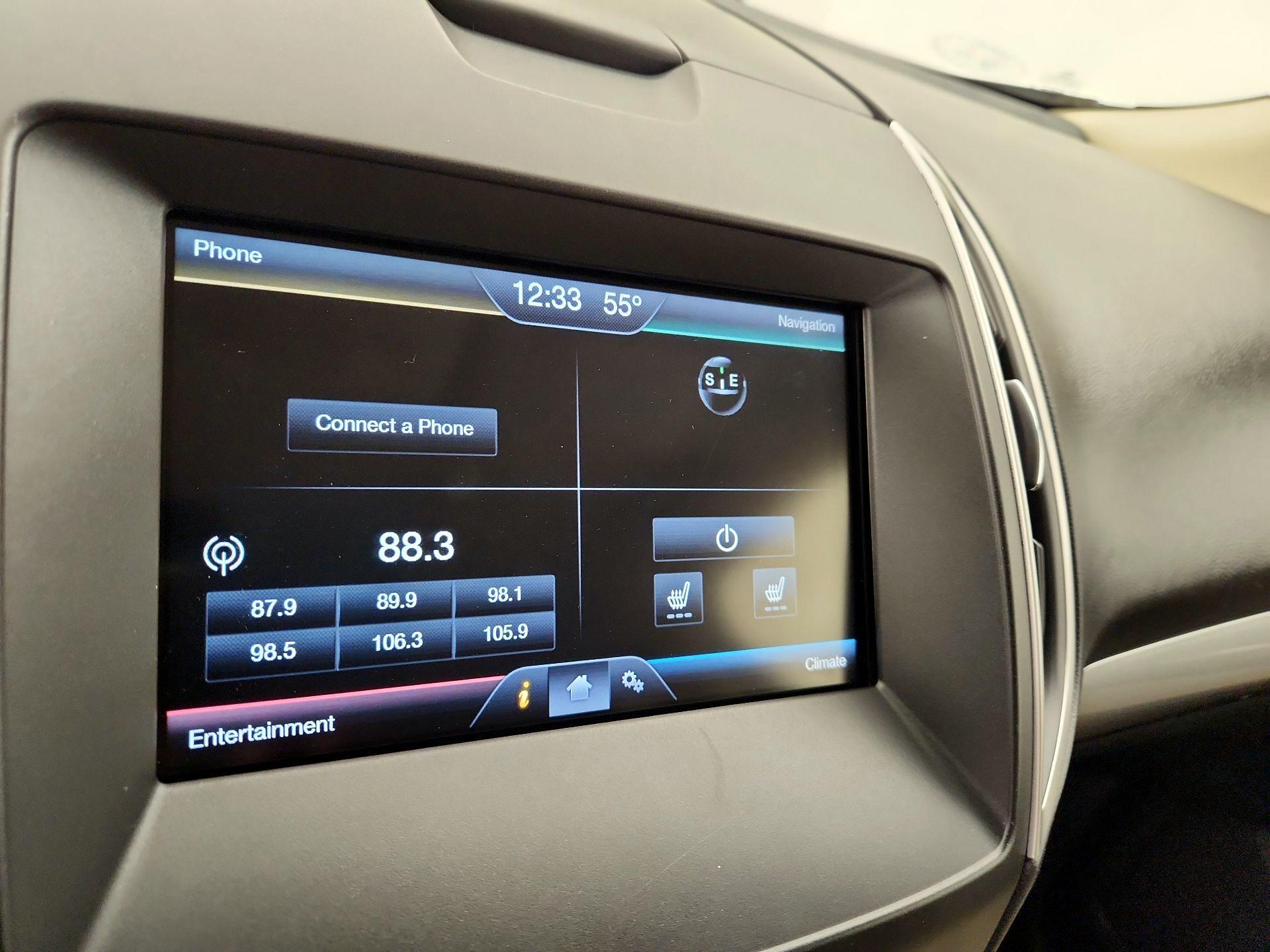 Thumbnail: 2015 Ford Edge - 15