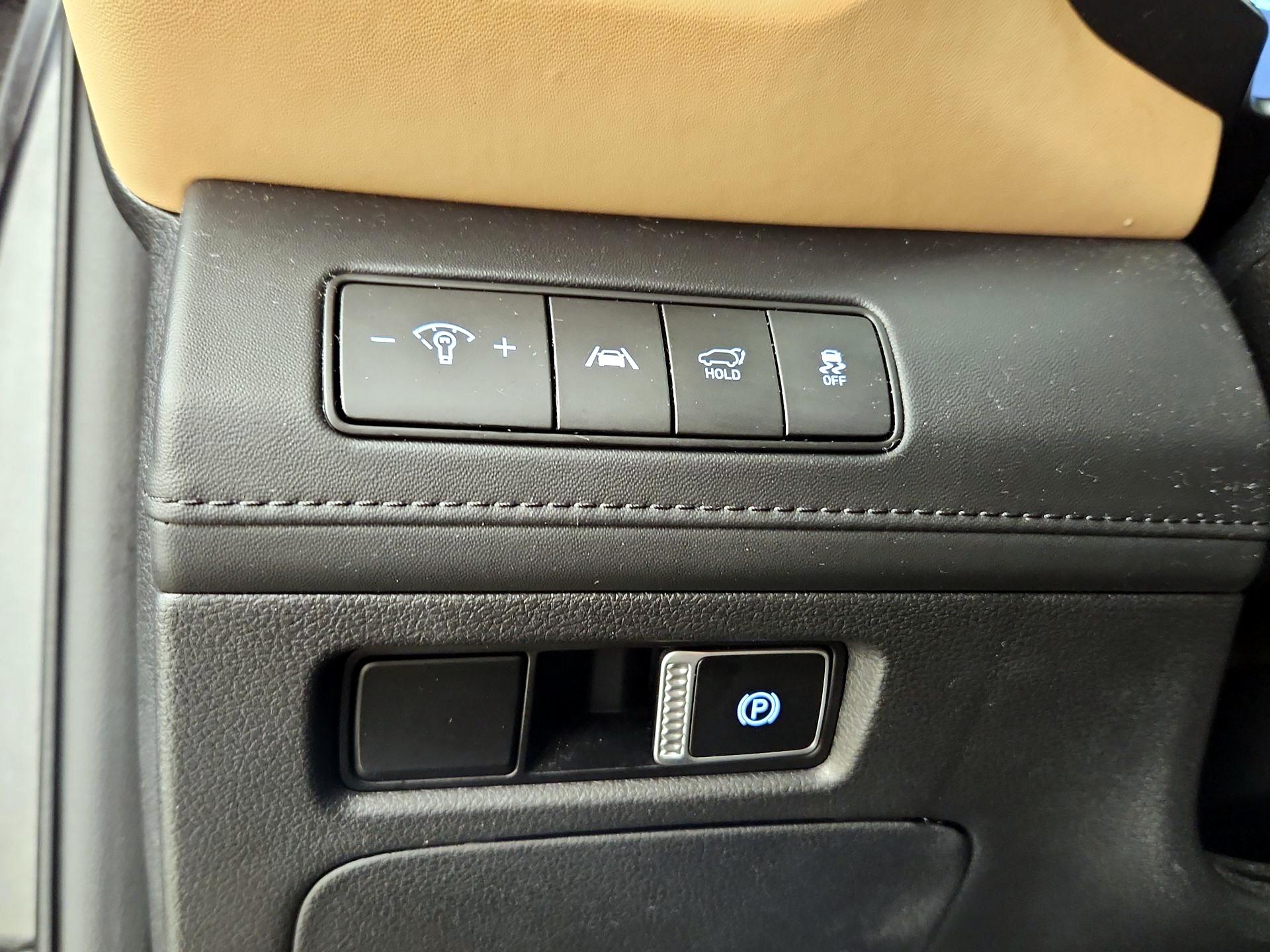 Thumbnail: 2023 Hyundai Santa Fe - 13