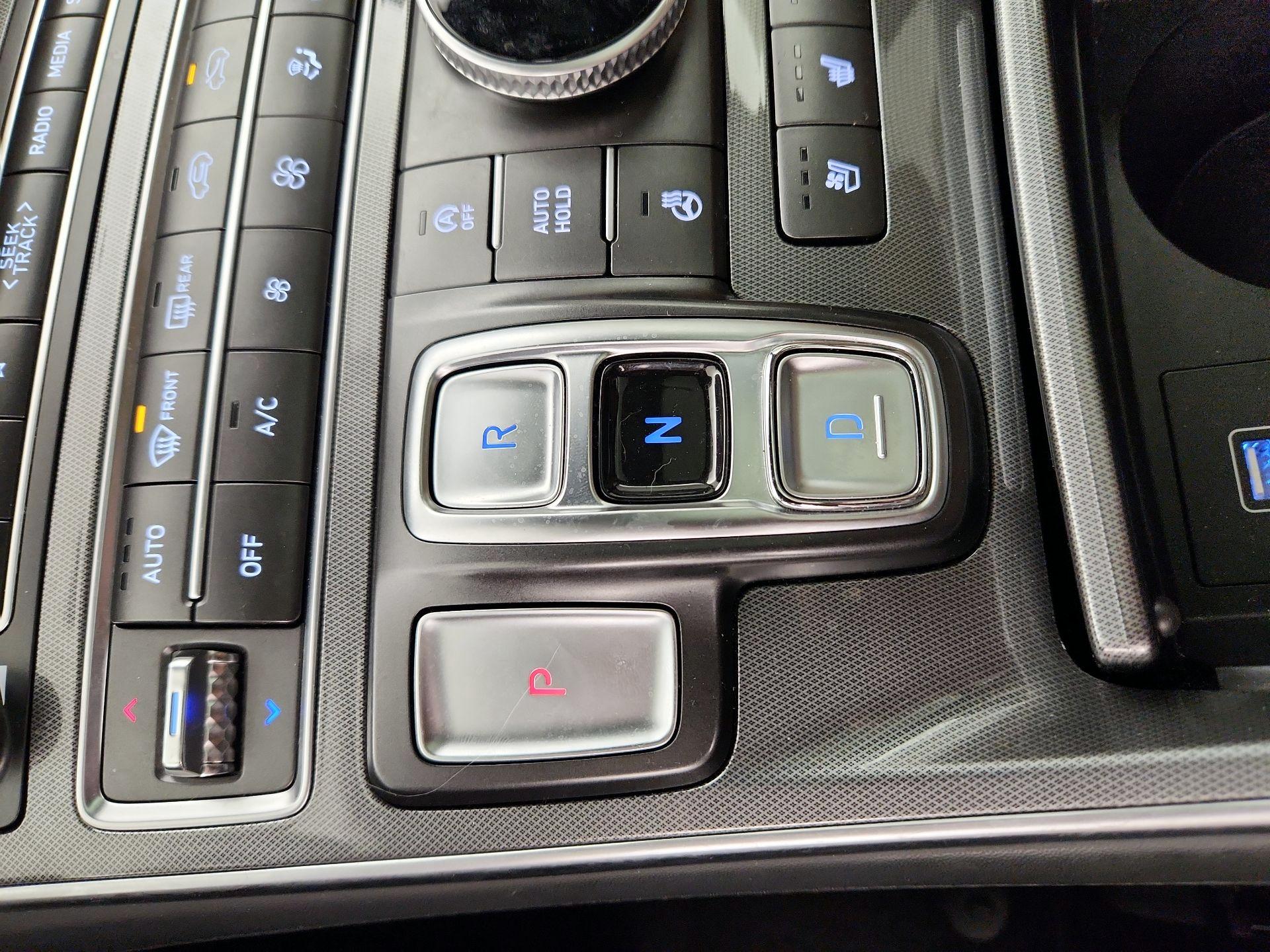 Thumbnail: 2023 Hyundai Santa Fe - 18