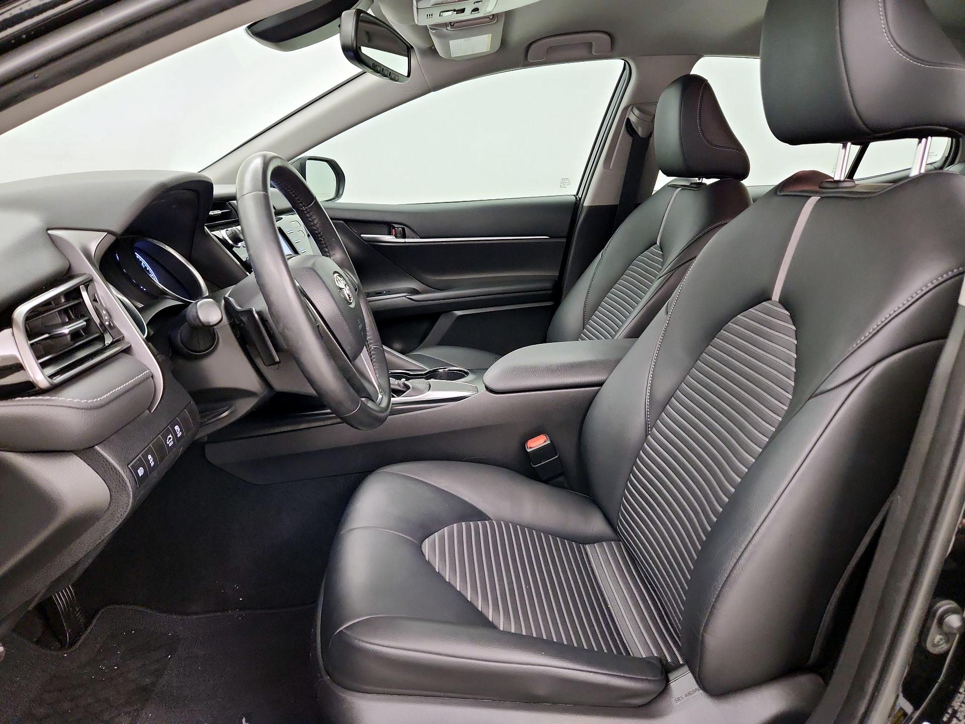 Thumbnail: 2020 Toyota Camry - 11