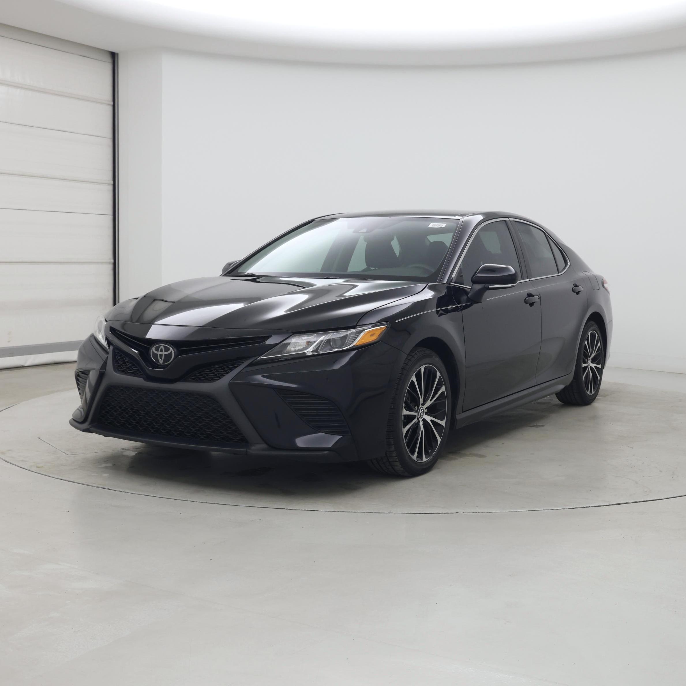 Thumbnail: 2020 Toyota Camry - 4