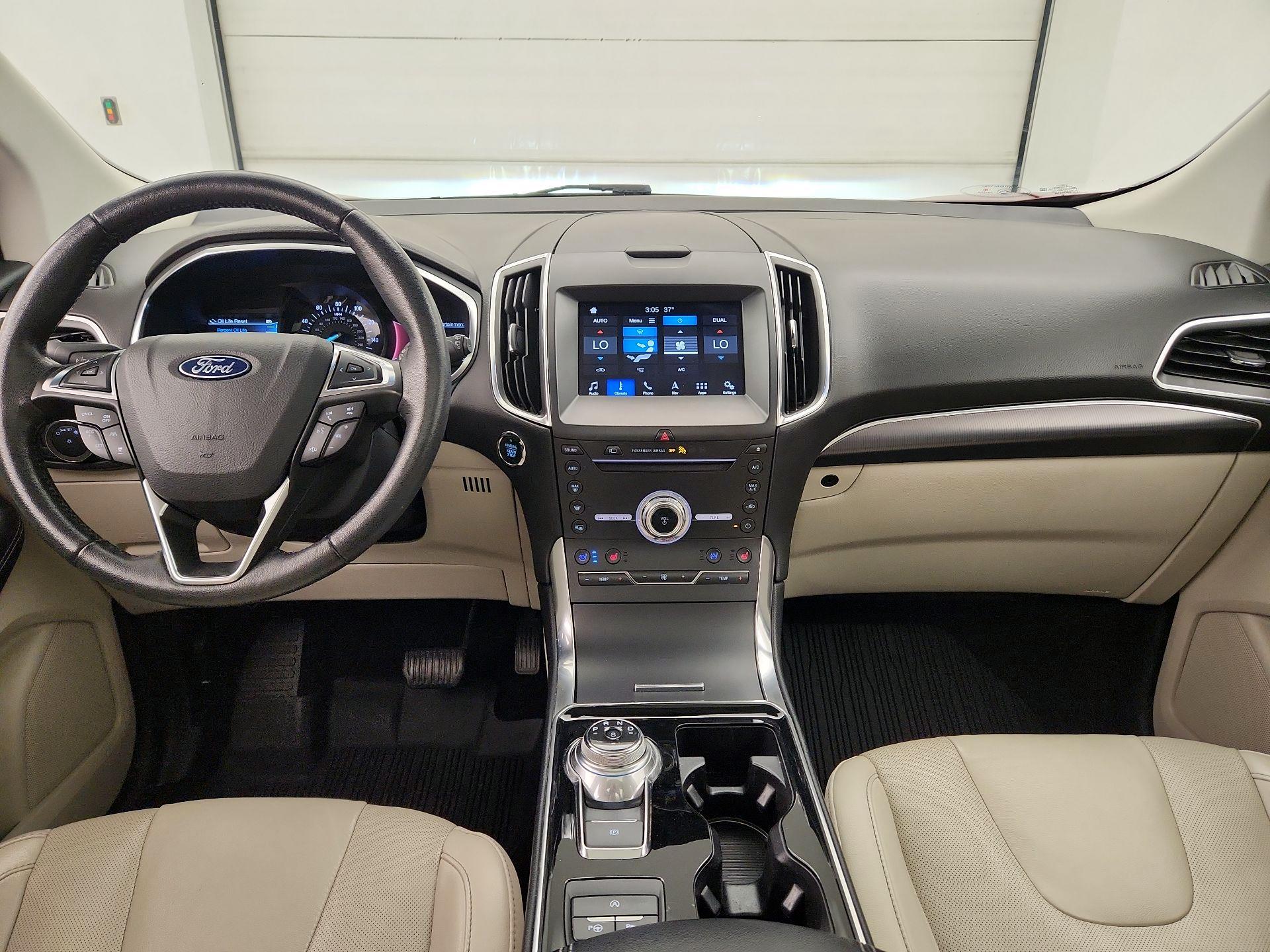 Thumbnail: 2019 Ford Edge - 9