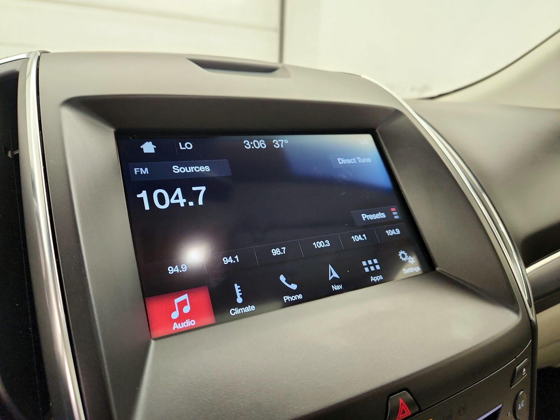 Thumbnail: 2019 Ford Edge - 16