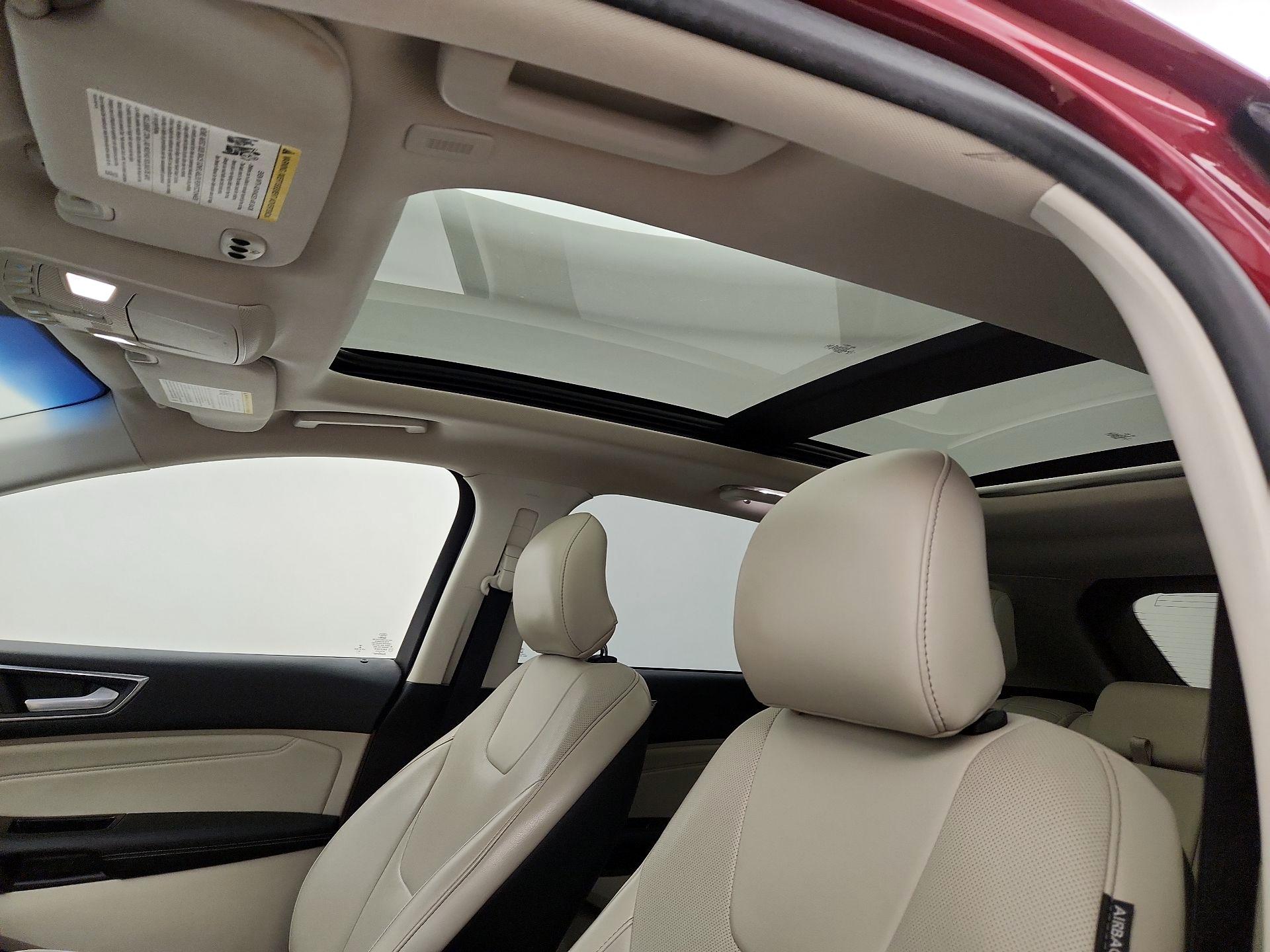 Thumbnail: 2019 Ford Edge - 20