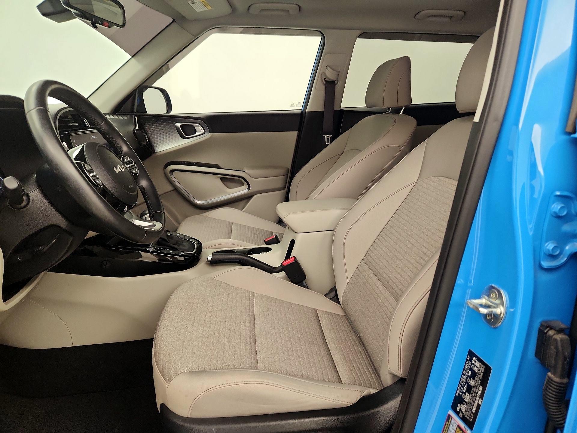 Thumbnail: 2023 Kia Soul - 11