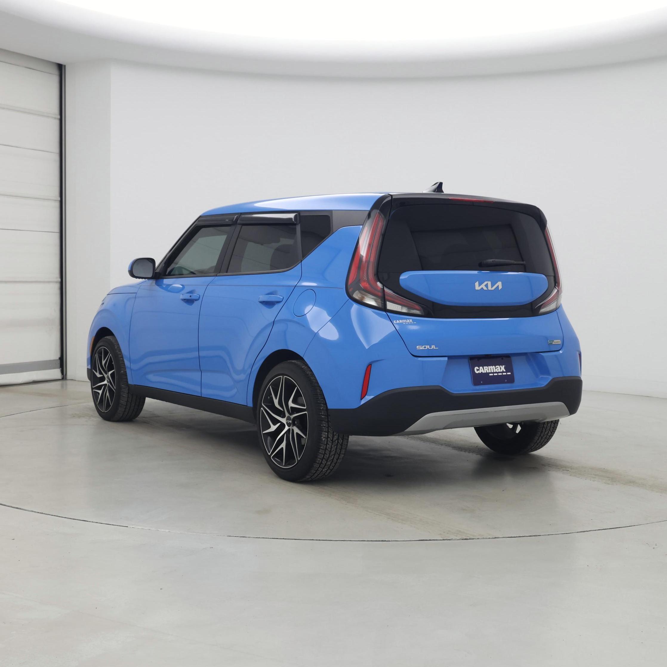 Thumbnail: 2023 Kia Soul - 2