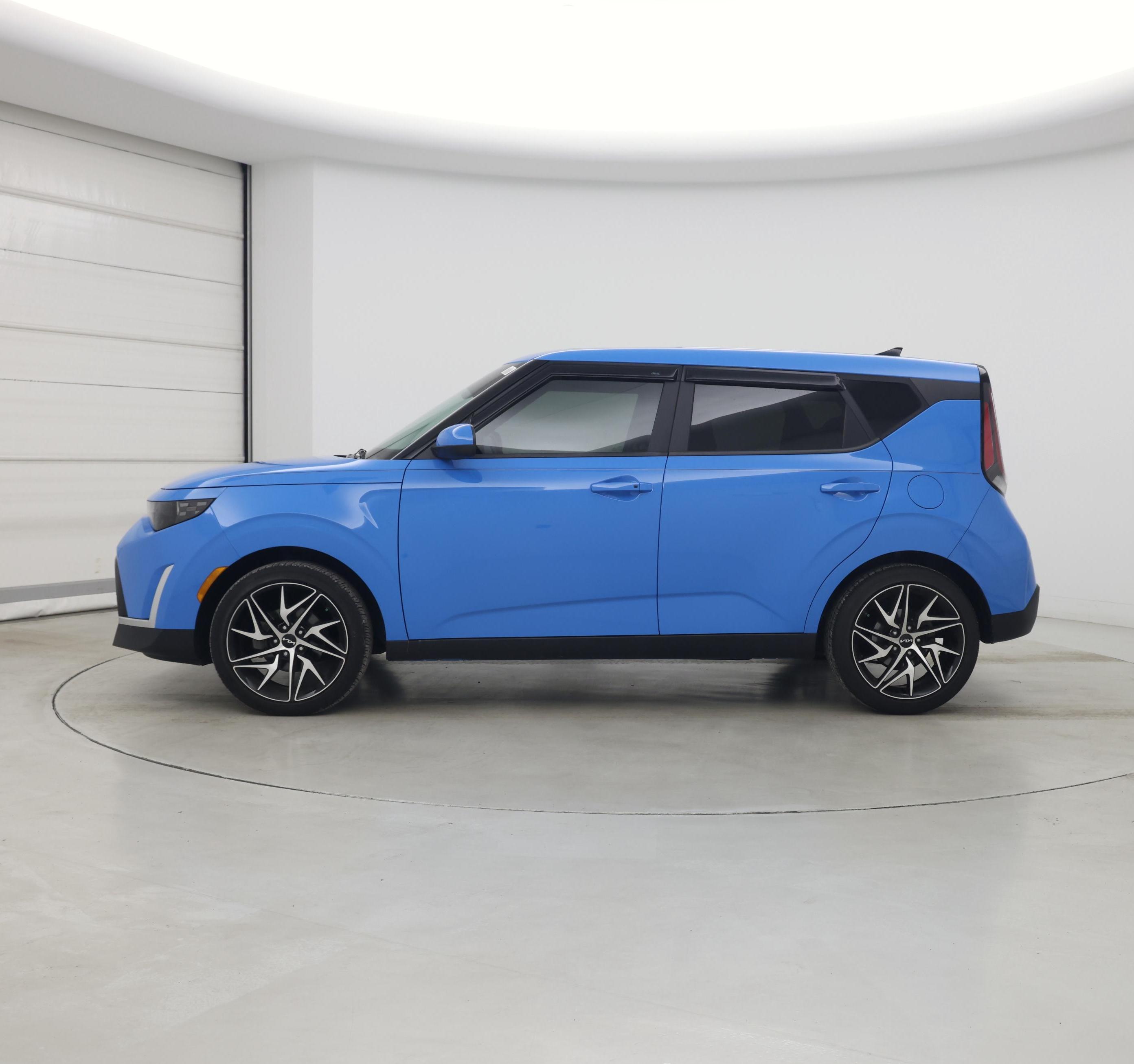 Thumbnail: 2023 Kia Soul - 3
