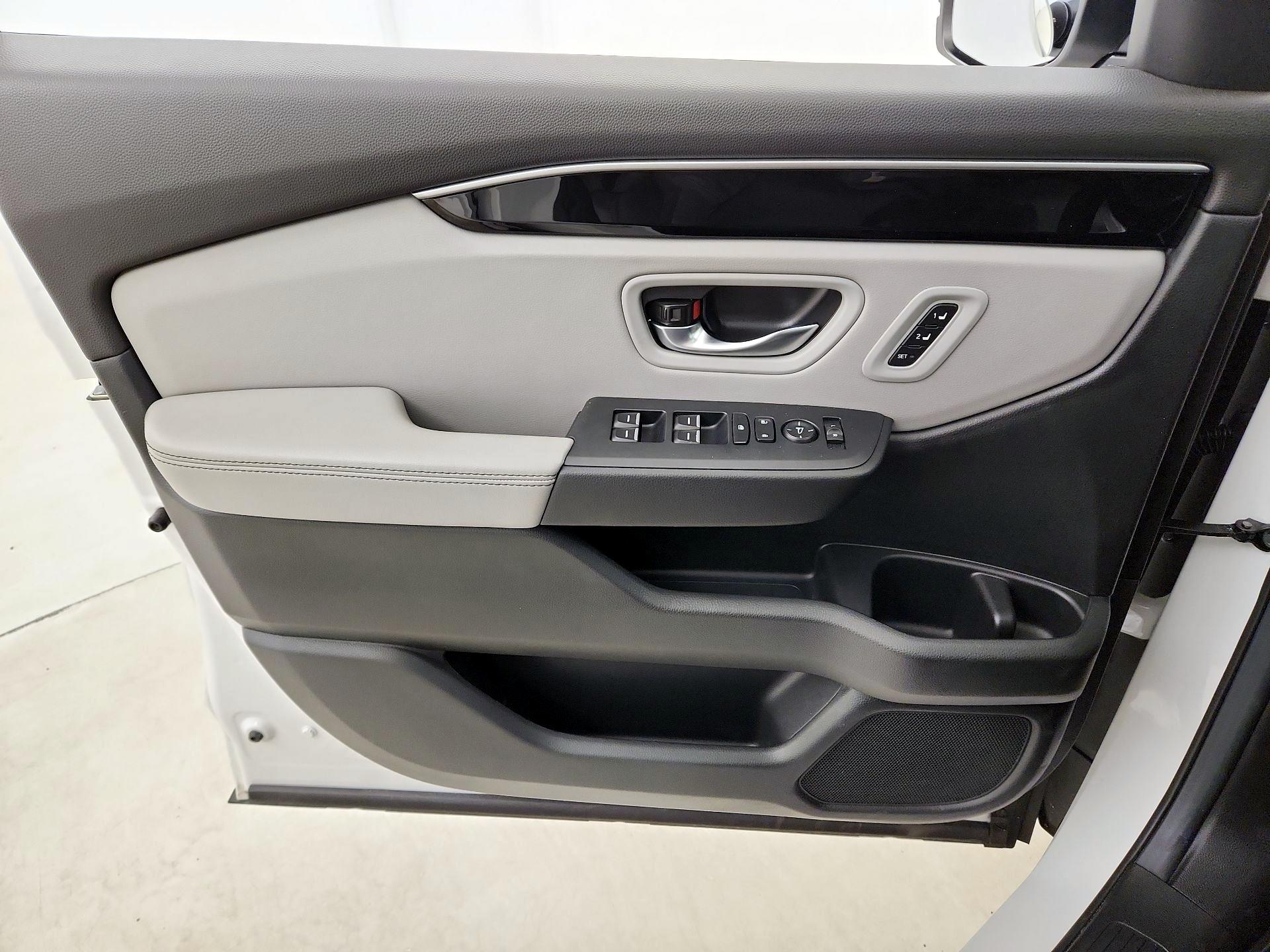 Thumbnail: 2025 Honda Pilot - 12