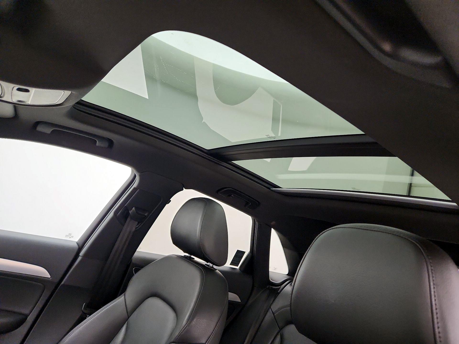 Thumbnail: 2018 Audi Q3 - 16