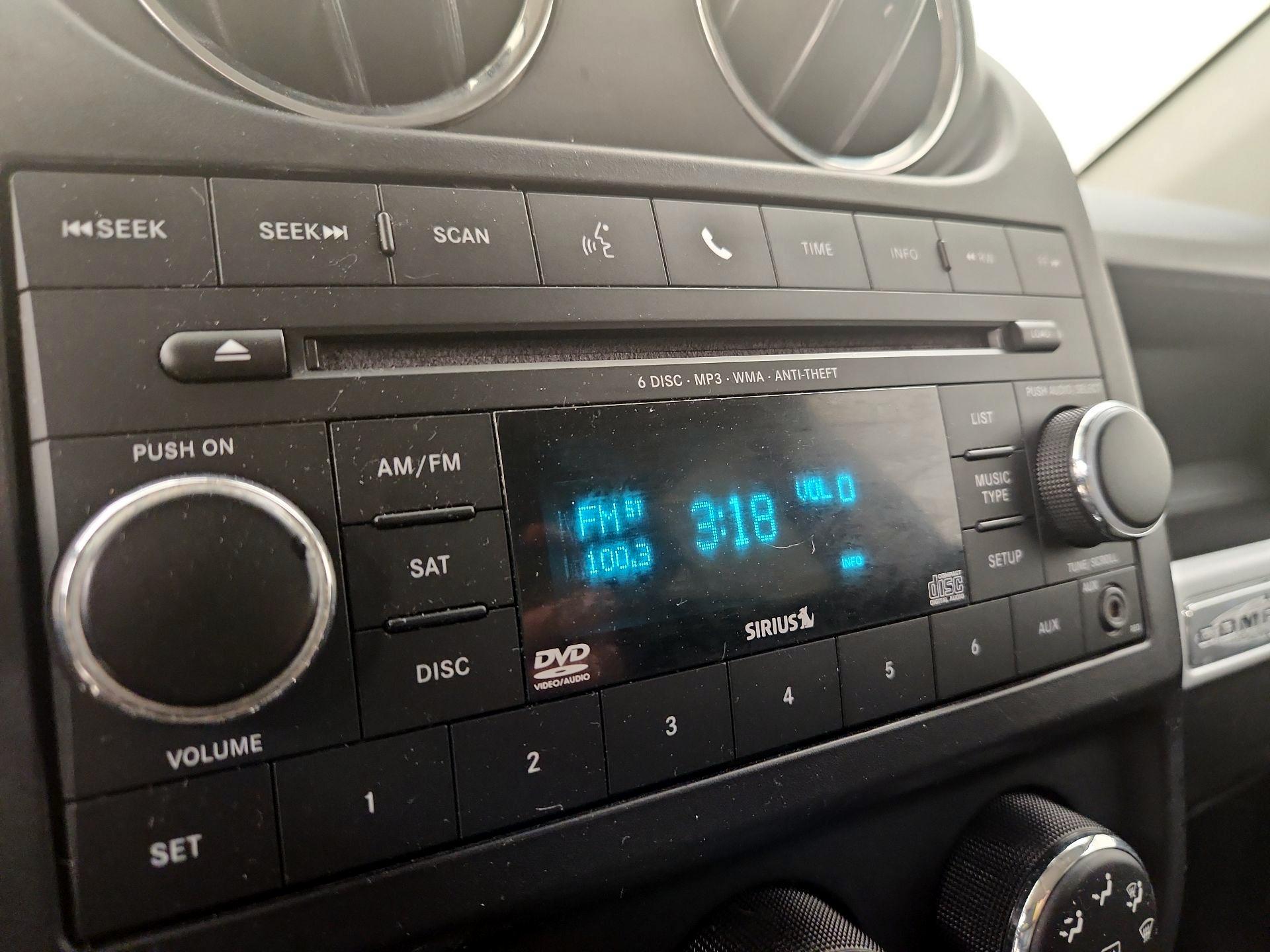 Thumbnail: 2017 Jeep Compass - 13