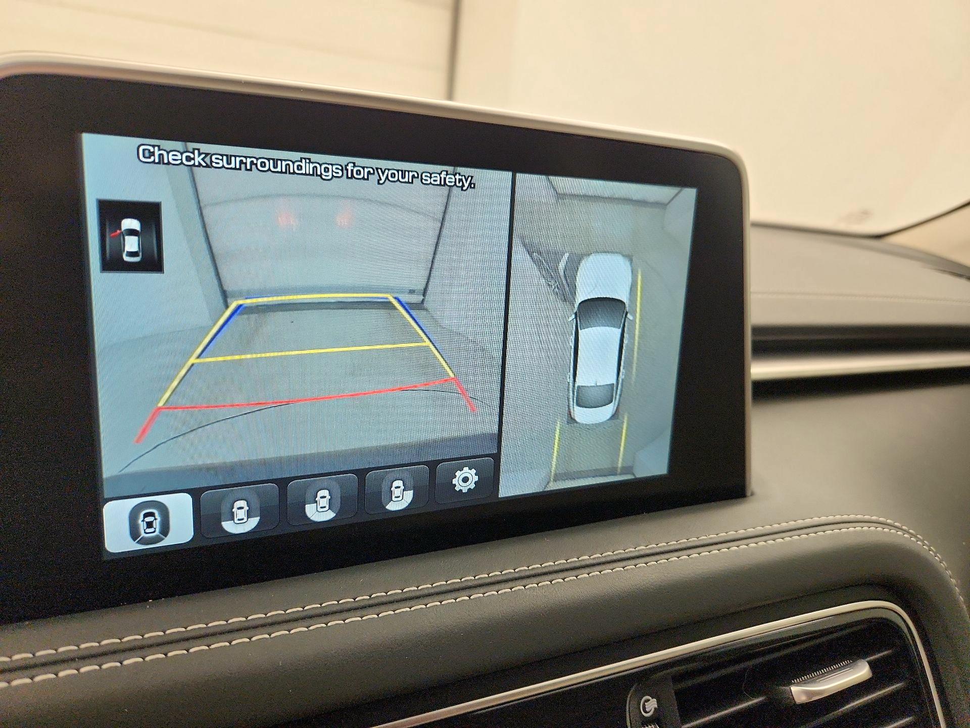 Thumbnail: 2019 Genesis G70 - 15