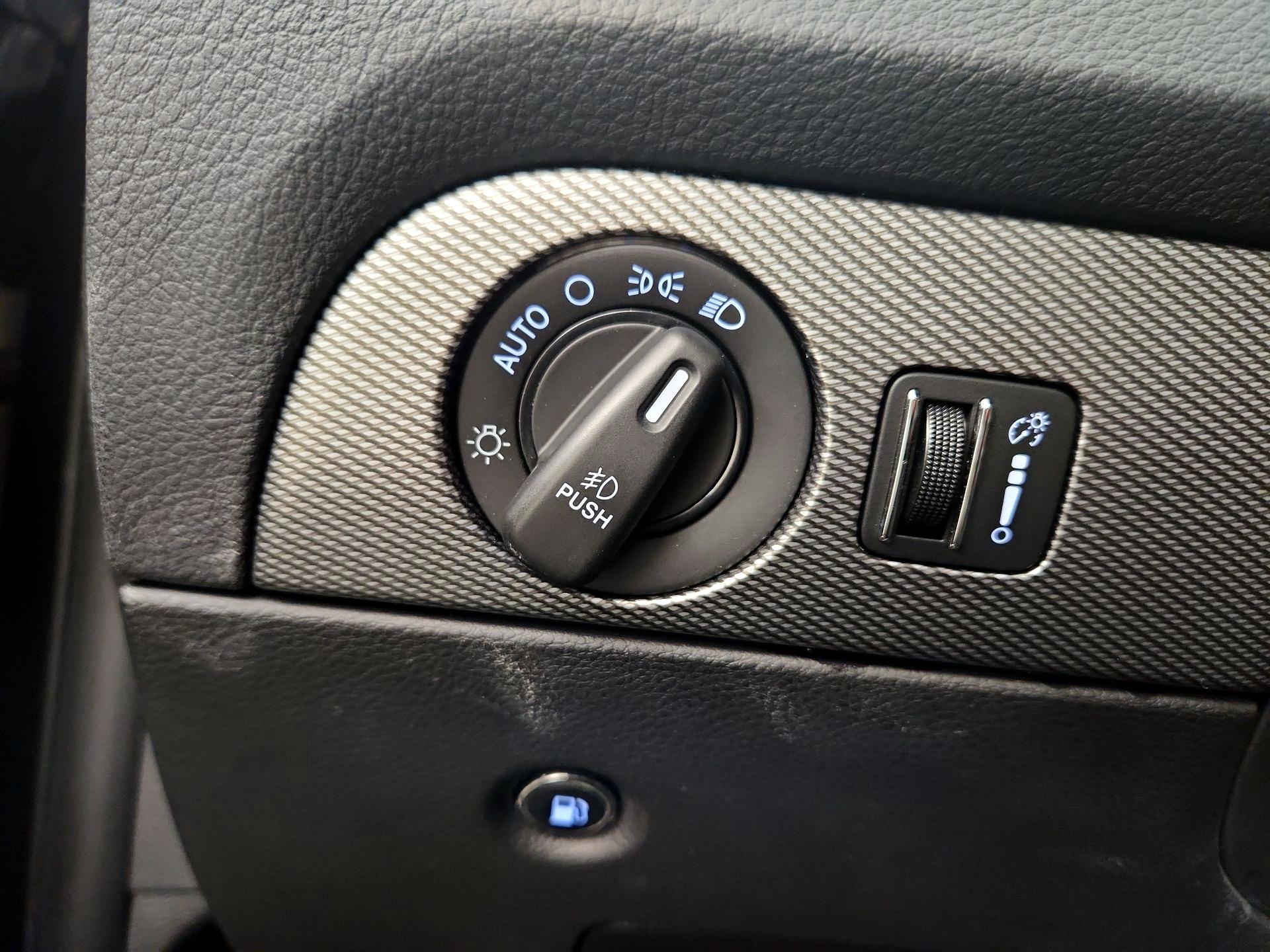 Thumbnail: 2018 Dodge Durango - 13