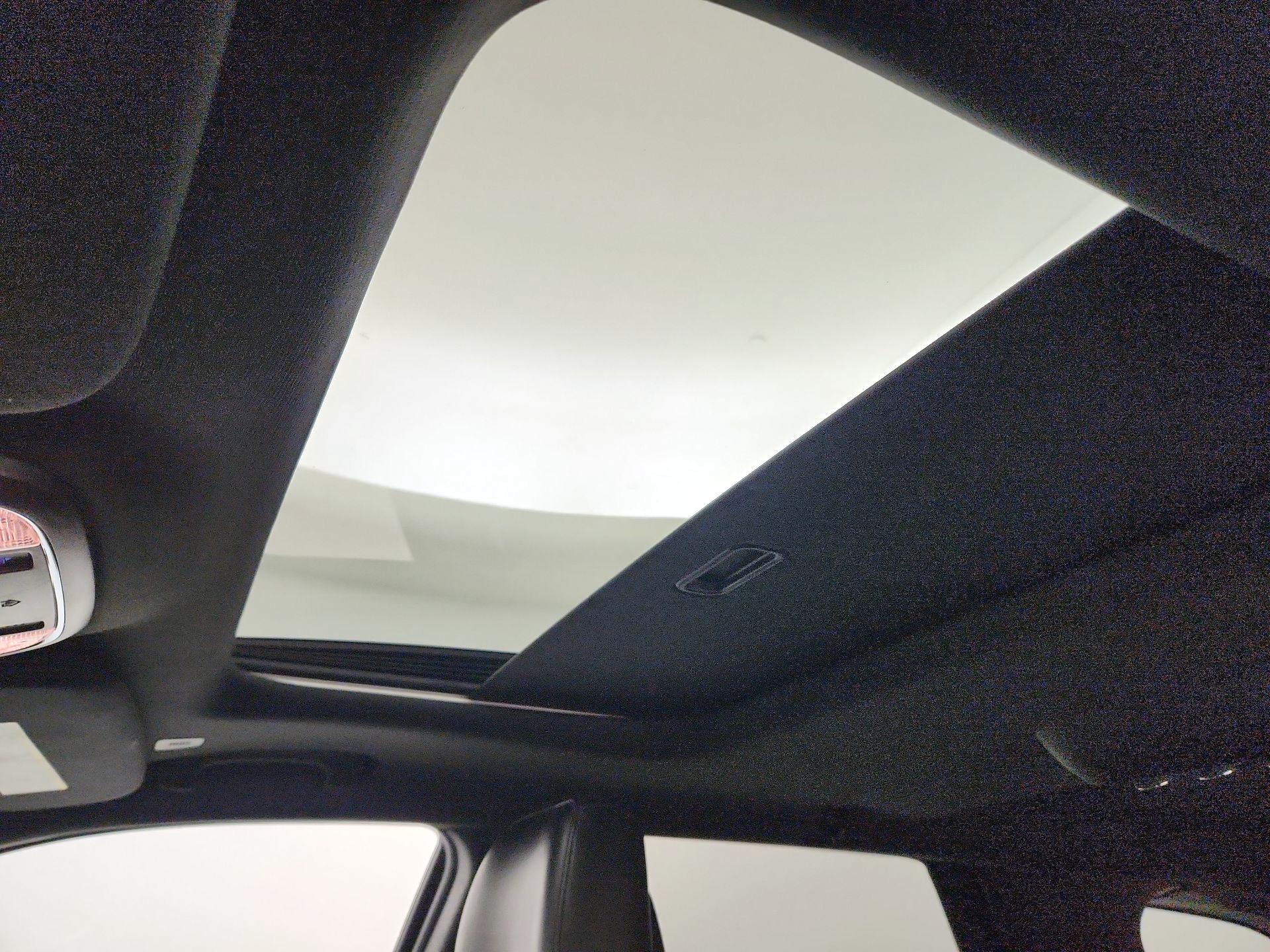 Thumbnail: 2018 Dodge Durango - 19