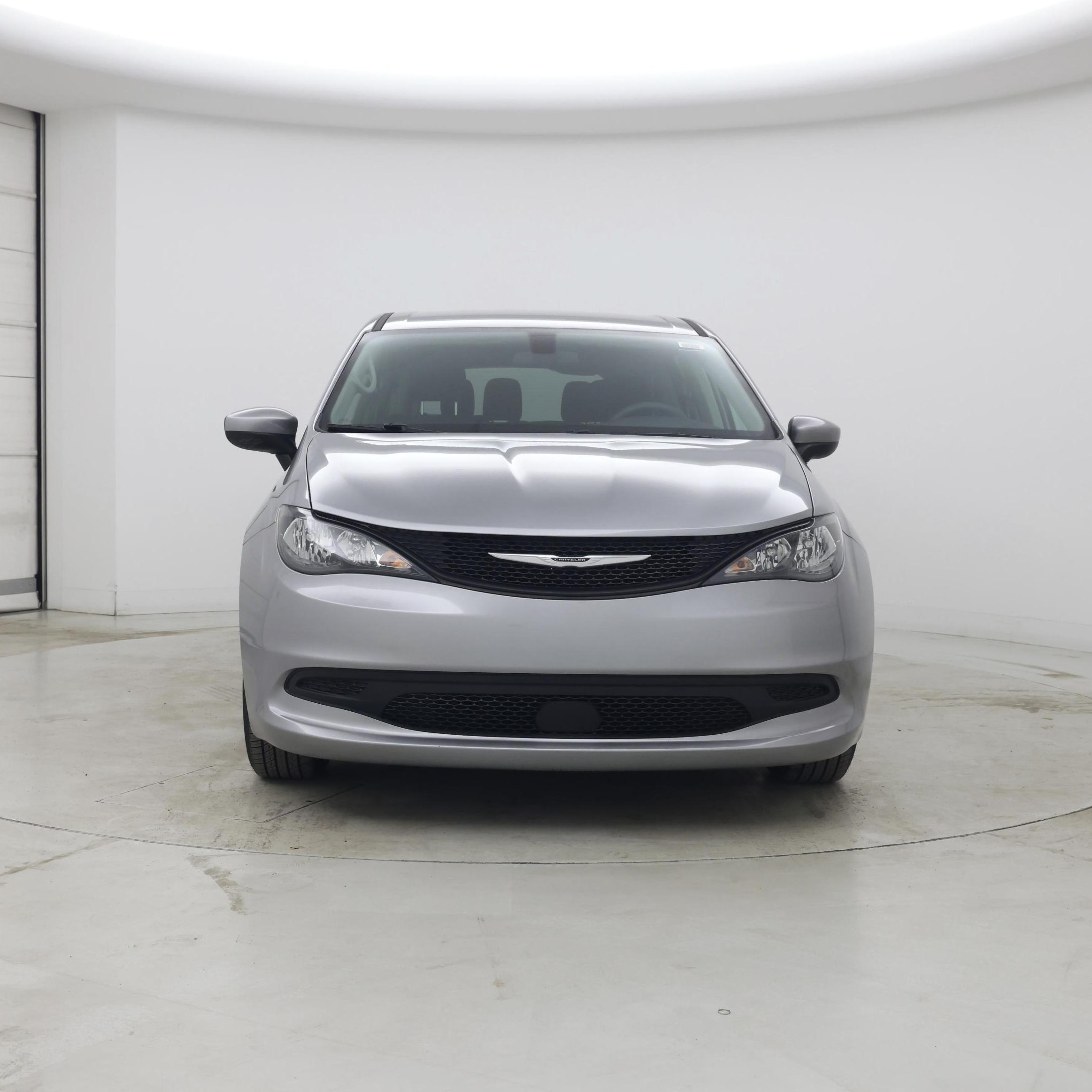 Thumbnail: 2021 Chrysler Voyager - 5