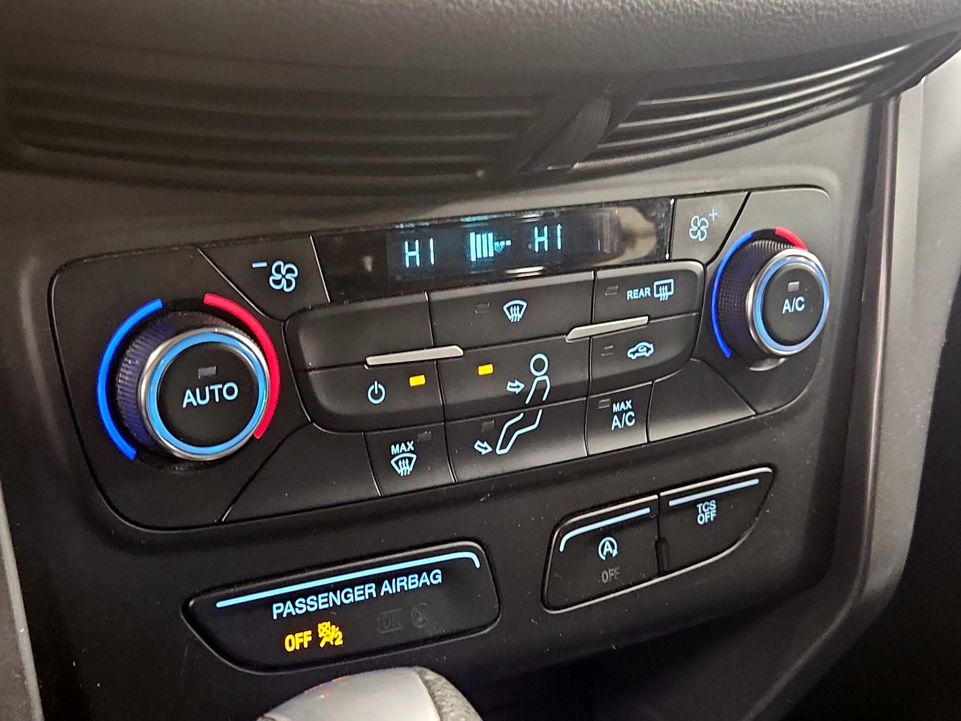 Thumbnail: 2017 Ford Escape - 16