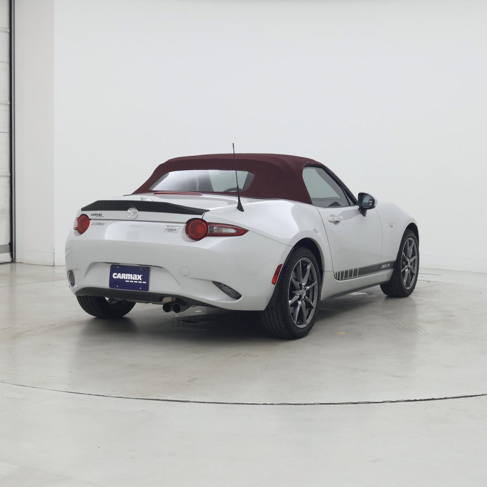 Thumbnail: 2018 Mazda MX-5 Miata - 8