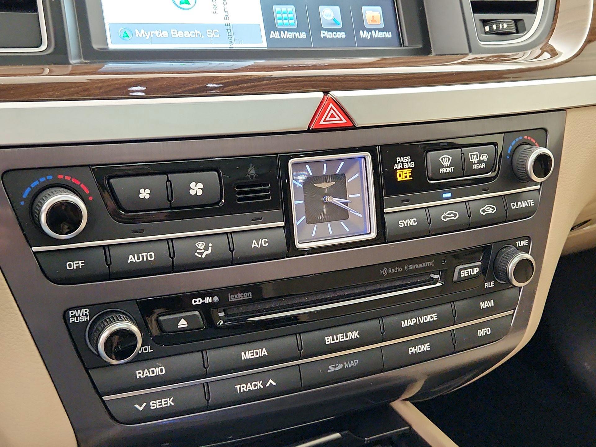 Thumbnail: 2018 Genesis G80 - 17