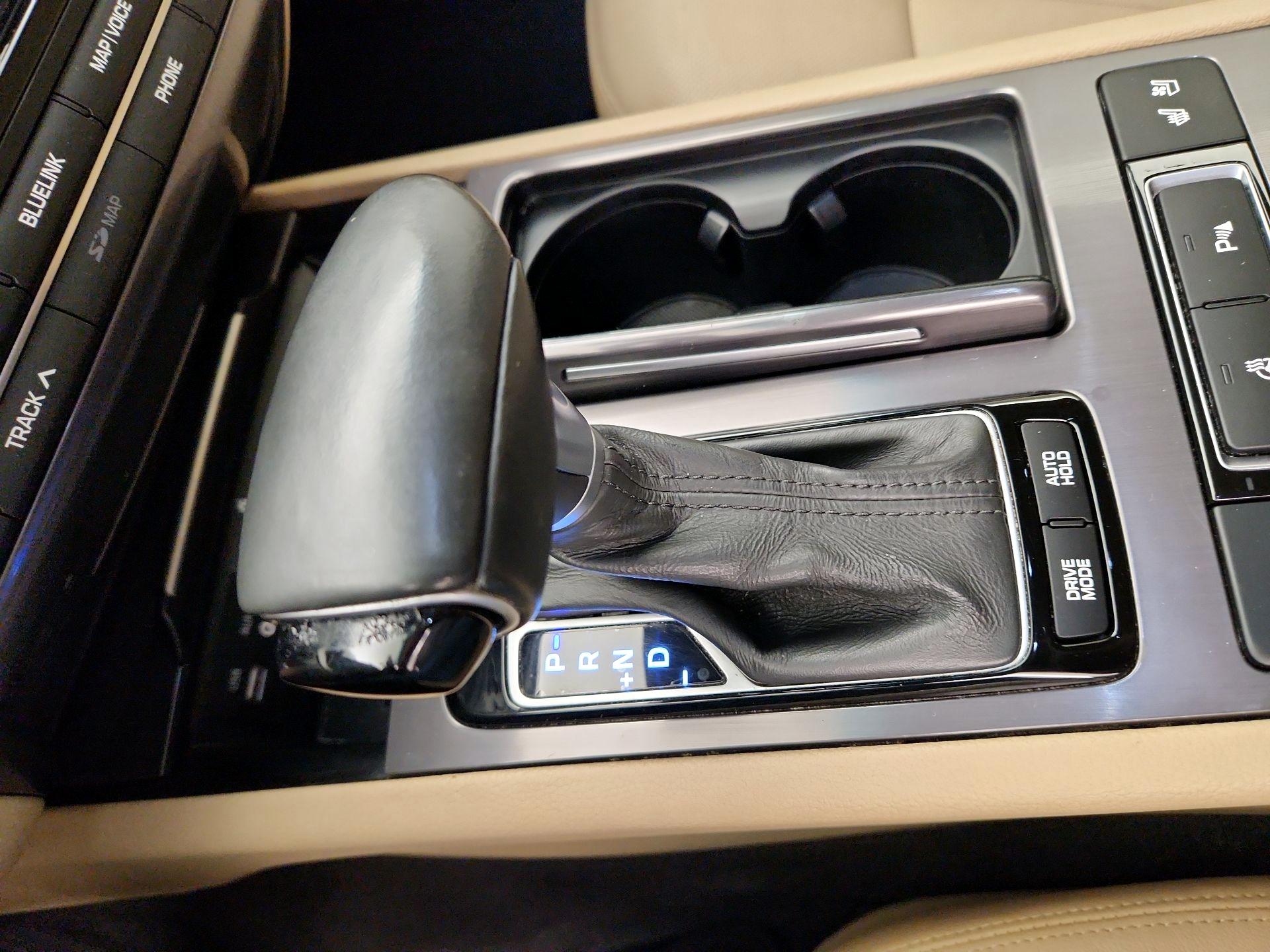 Thumbnail: 2018 Genesis G80 - 18