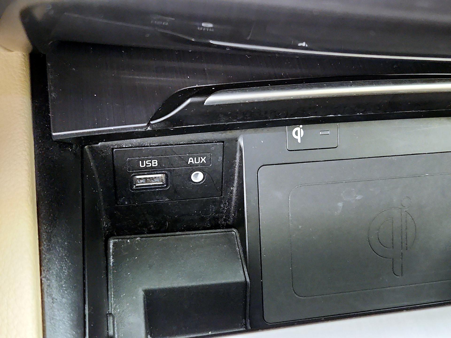 Thumbnail: 2018 Genesis G80 - 19