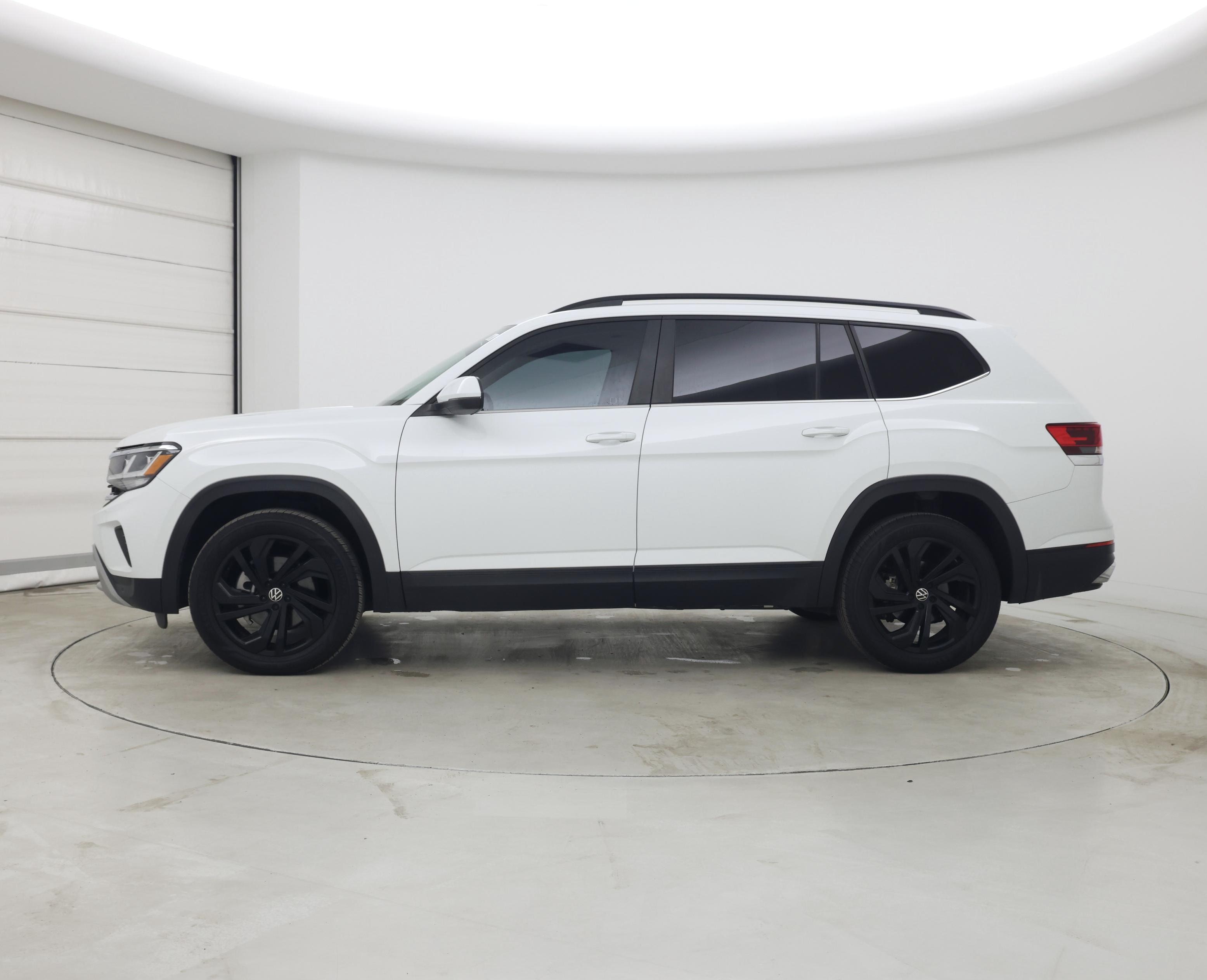 Thumbnail: 2022 Volkswagen Atlas - 3