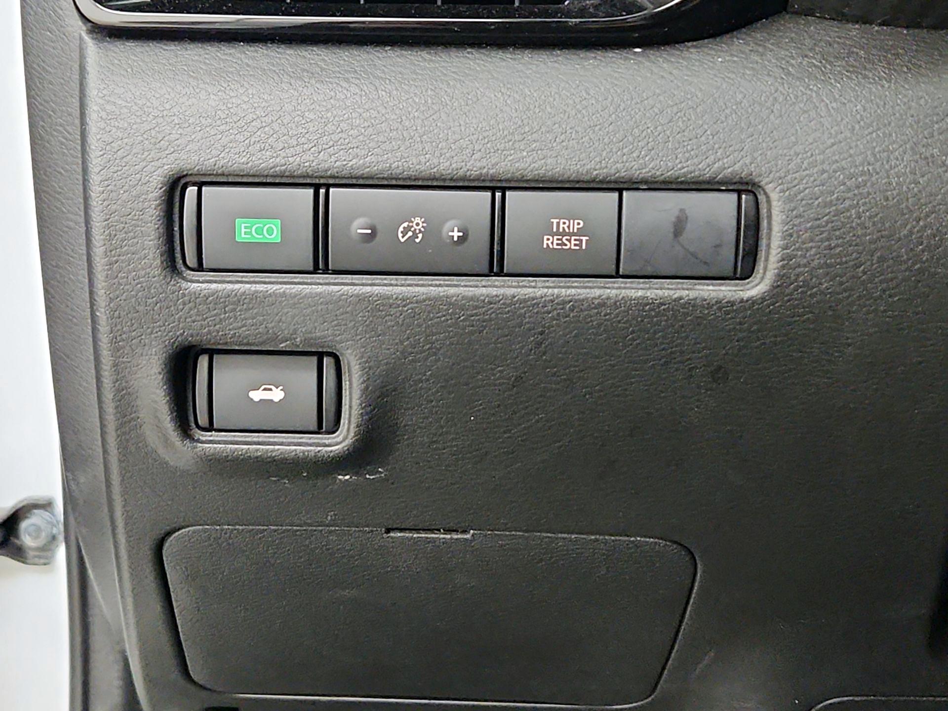 Thumbnail: 2023 Nissan Sentra - 11