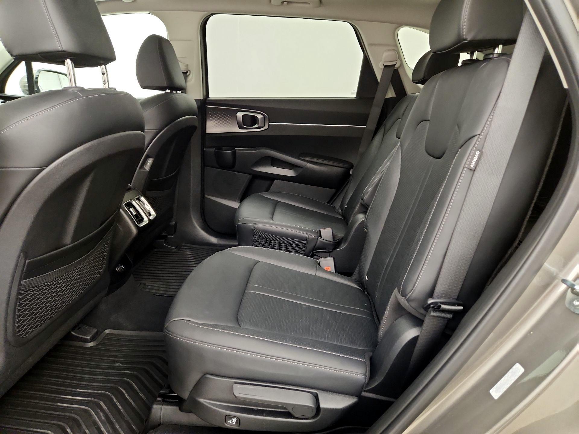 Thumbnail: 2025 Kia Sorento - 19