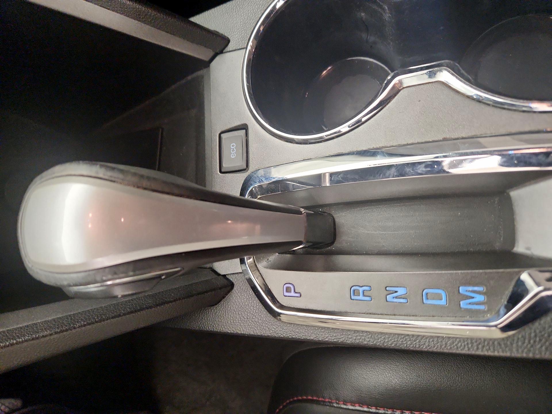 Thumbnail: 2015 Chevrolet Equinox - 18