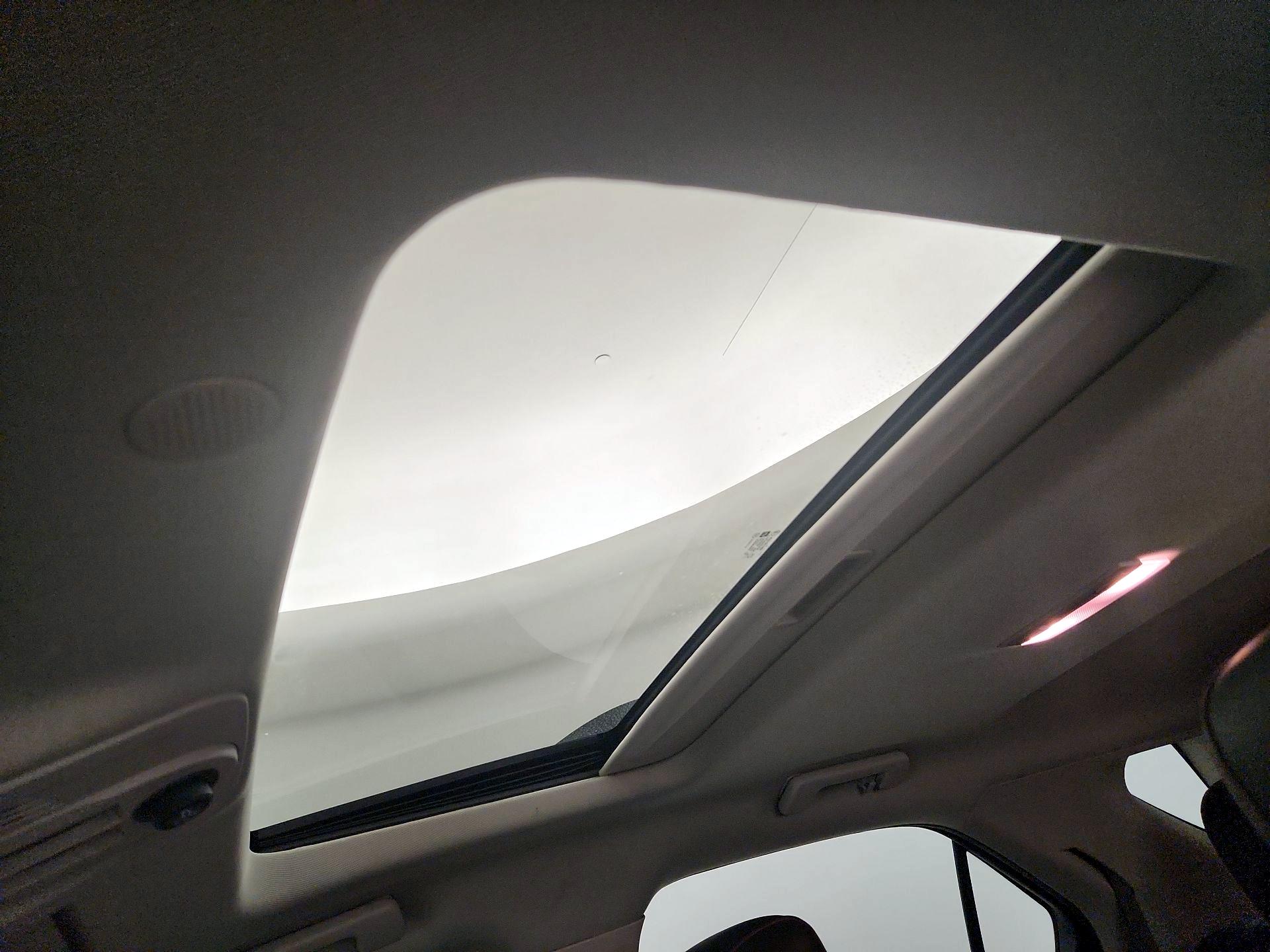 Thumbnail: 2015 Chevrolet Equinox - 20